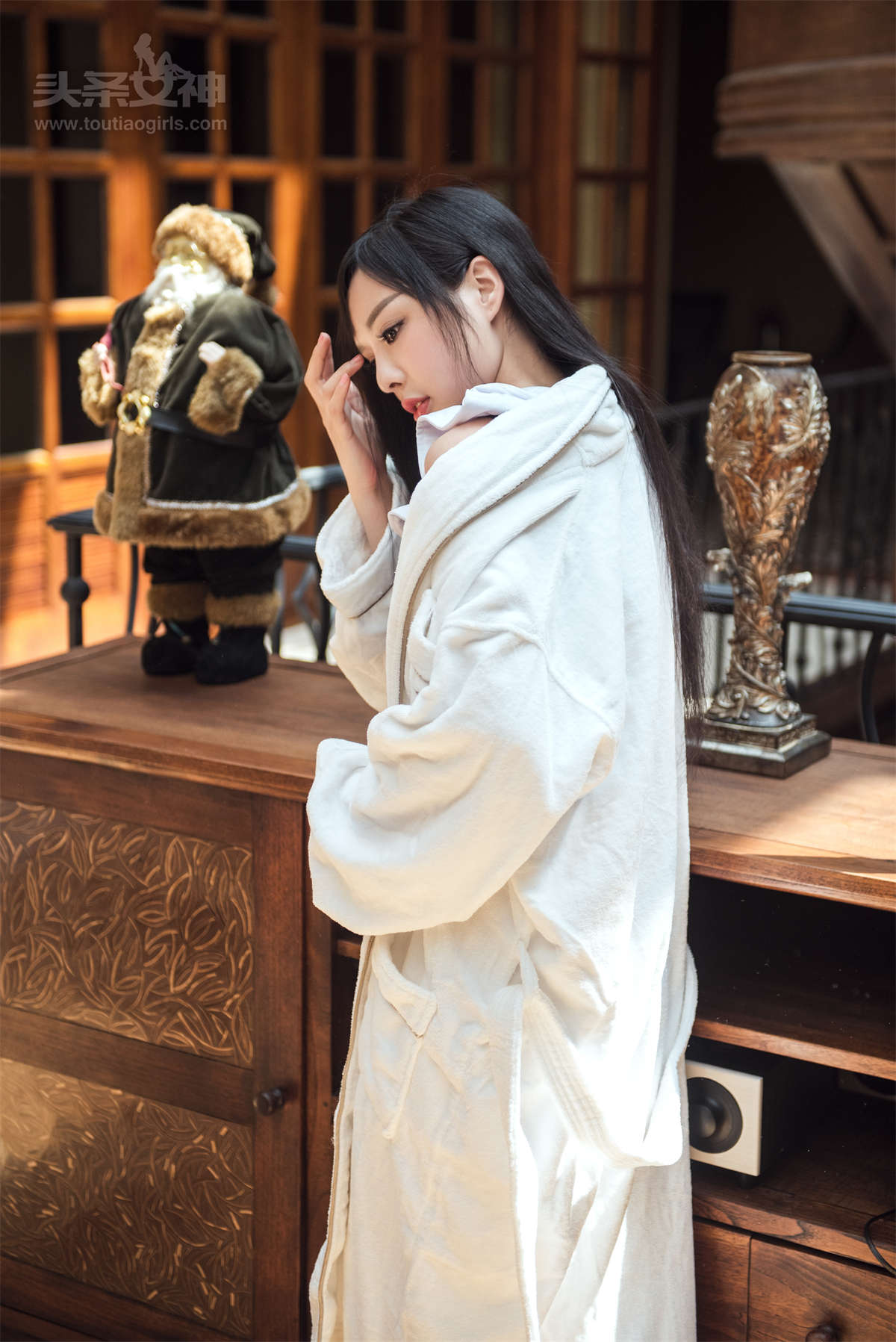 图片[2]-TouTiao头条女神 2017.08.15 周熙妍 幻想萝莉-日更街拍