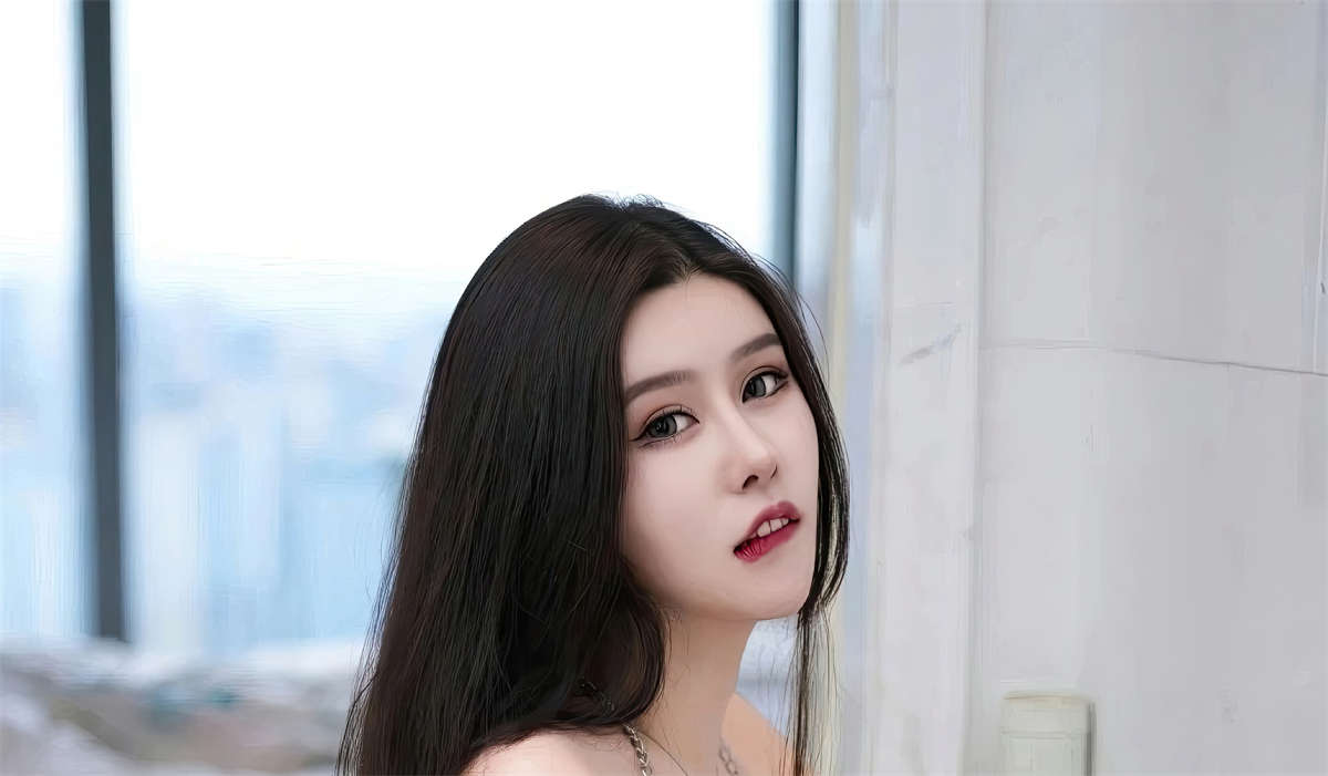 图片[2]-YouMi尤蜜荟 2023.08.11 Vol.975 周思乔-日更街拍