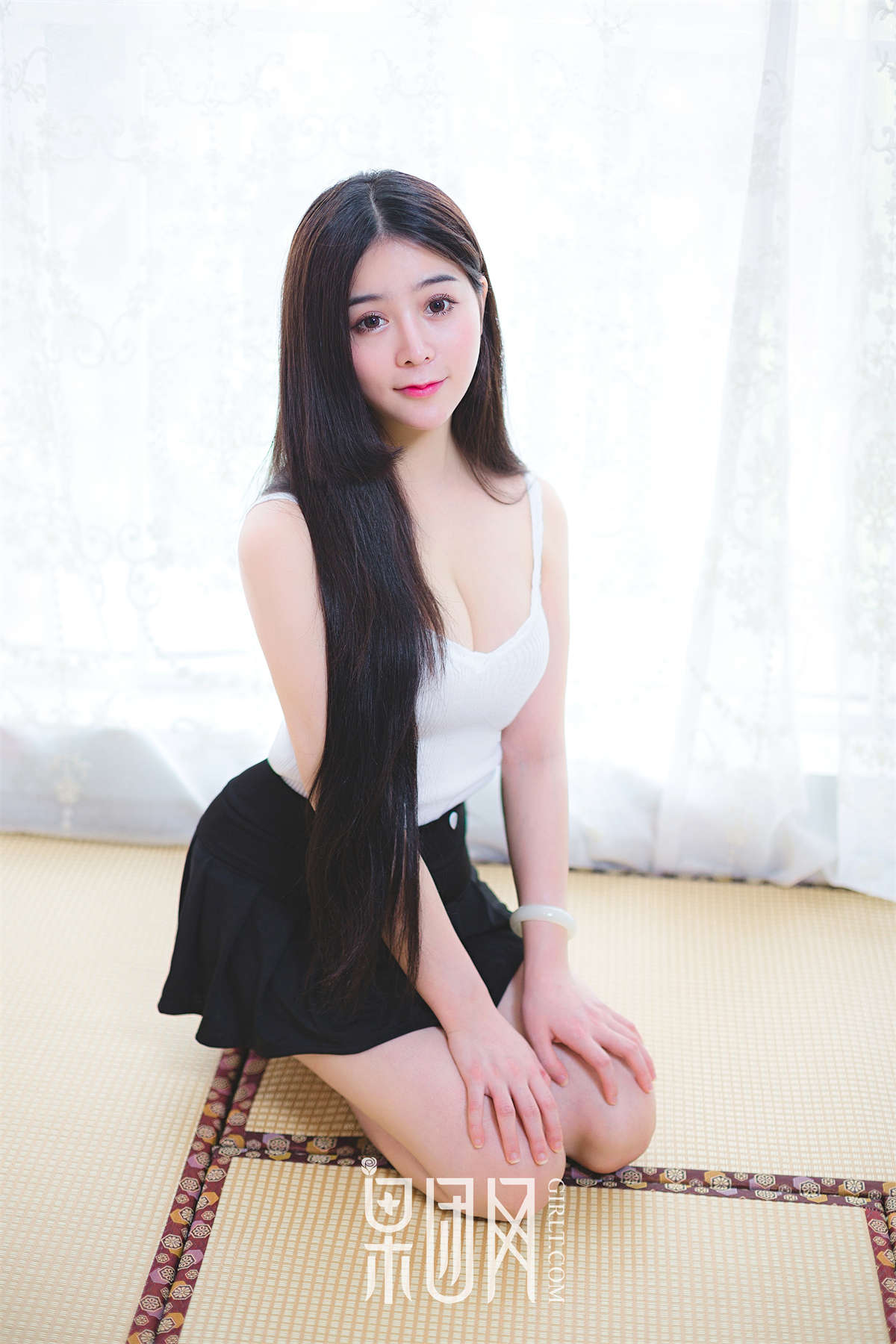 Girlt果团网 NO.039 伊伊-日更街拍
