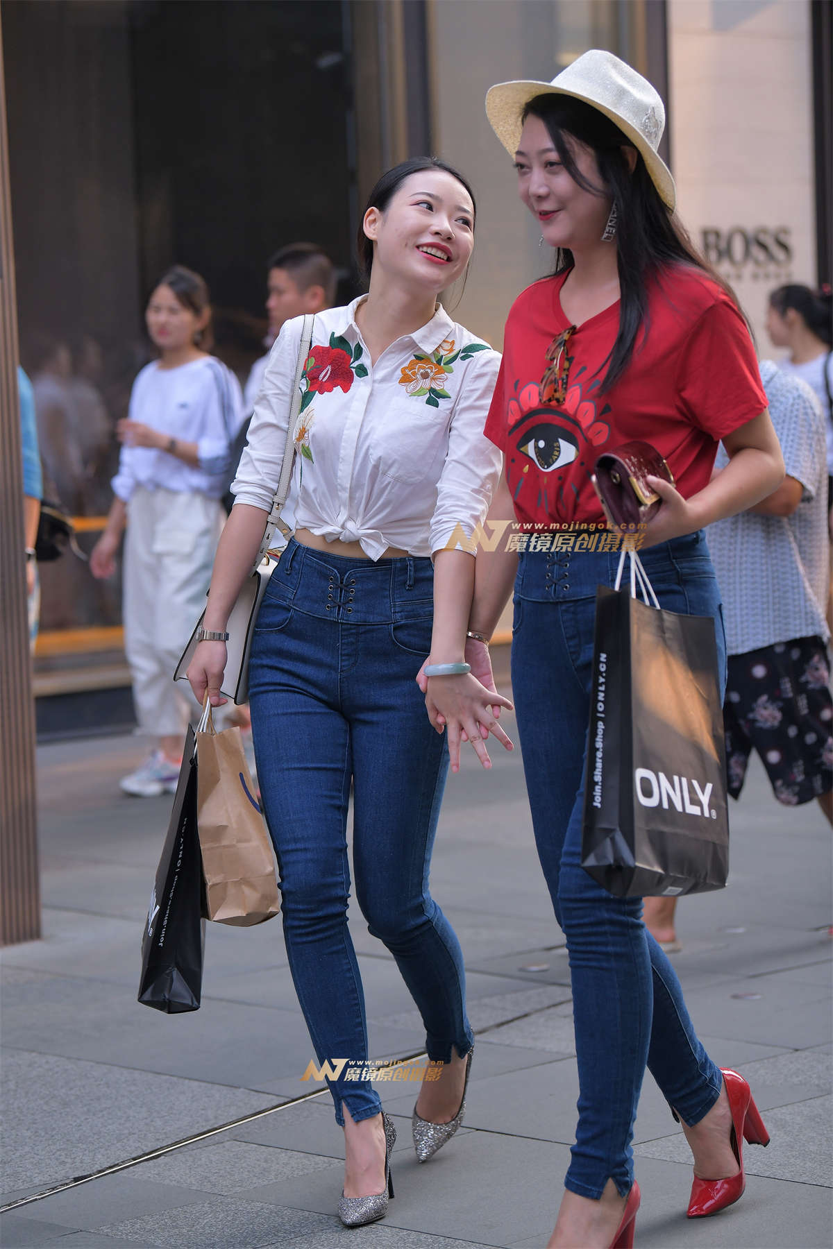 【街拍之魂赛帖】双牛出海-日更街拍