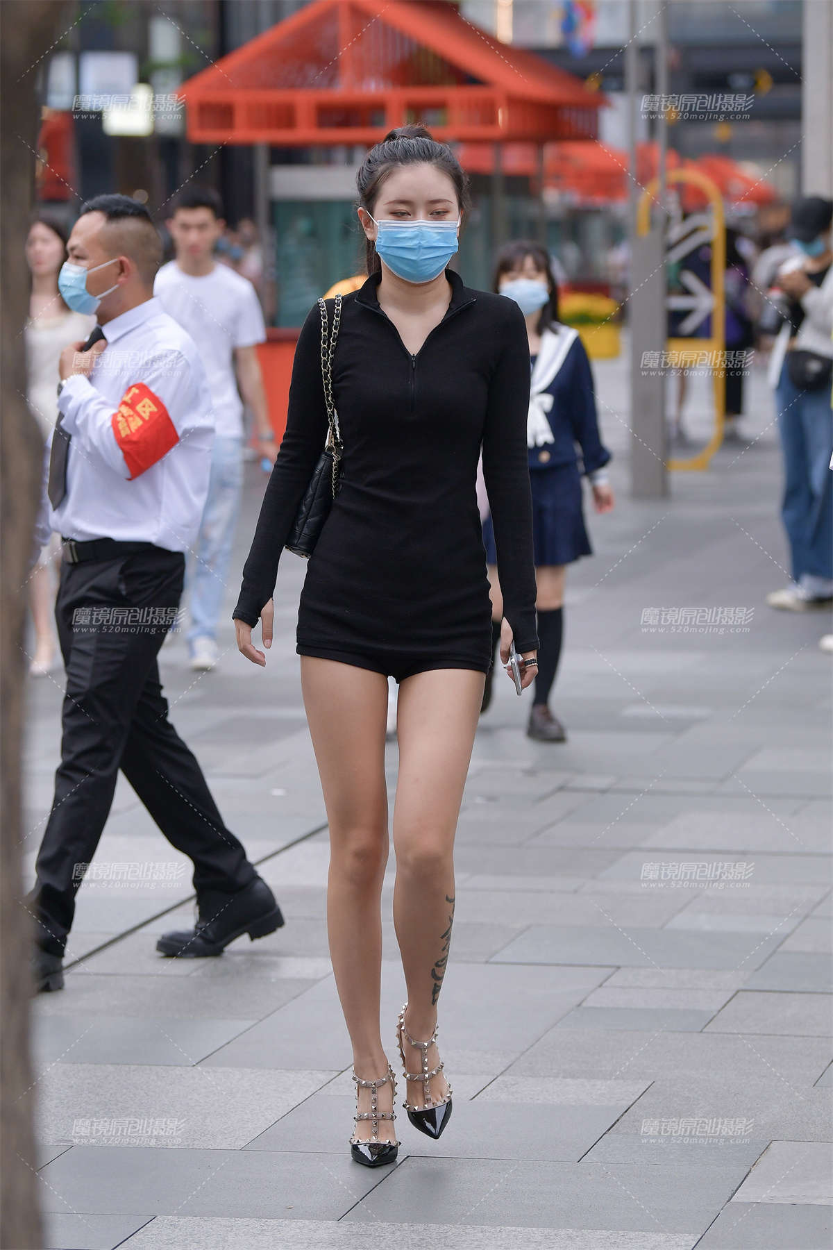 黑色热裤YY长腿-日更街拍