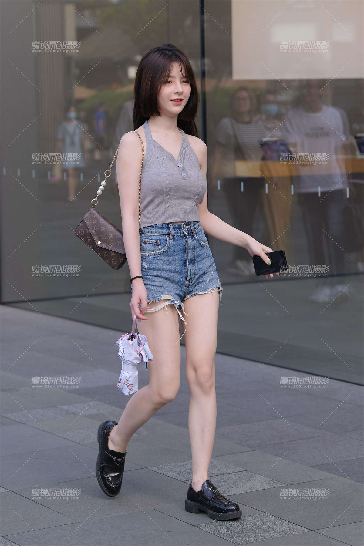 热裤女生-日更街拍