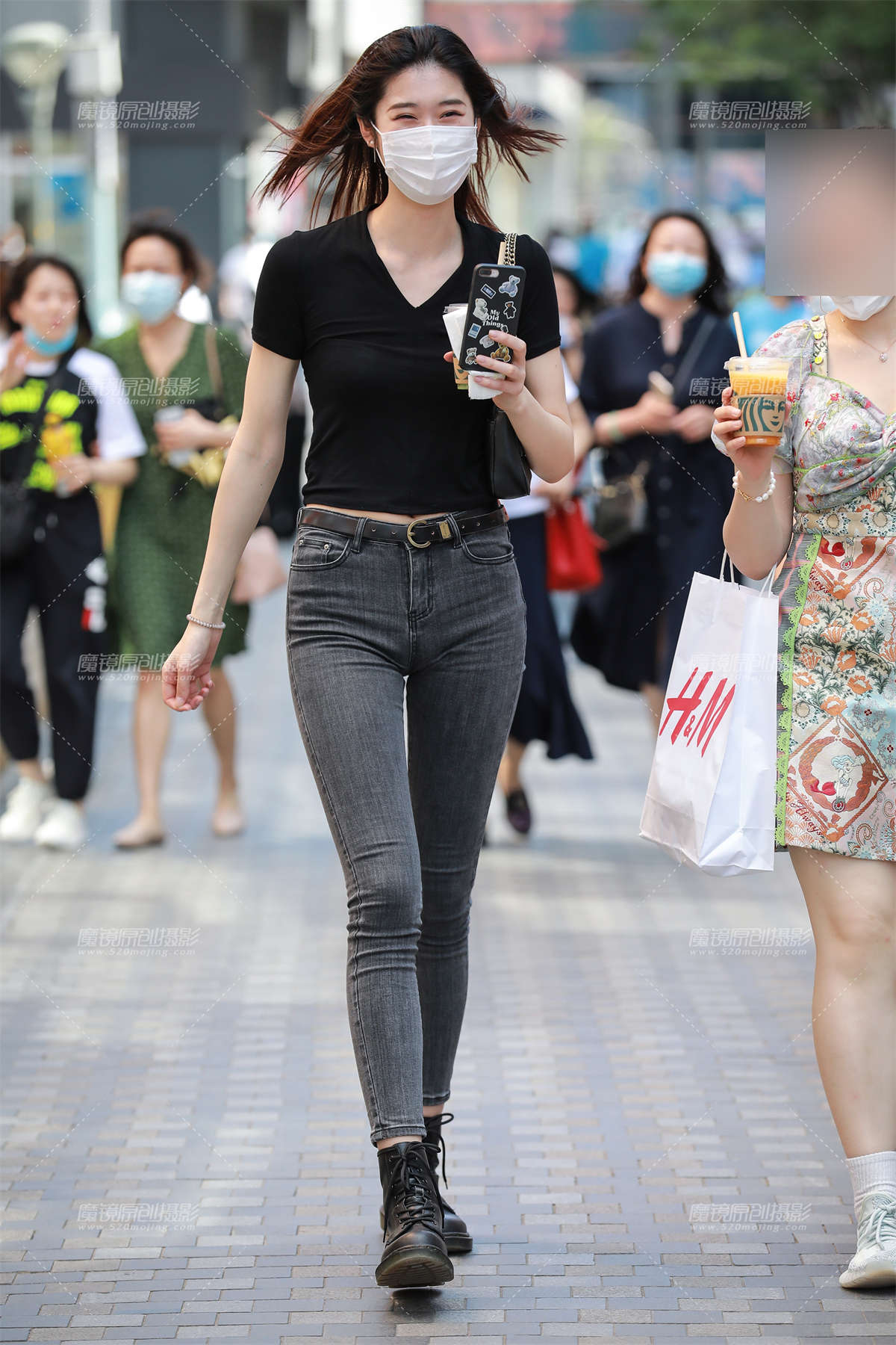 【玻璃街拍】高挑牛仔裤小姐姐-日更街拍