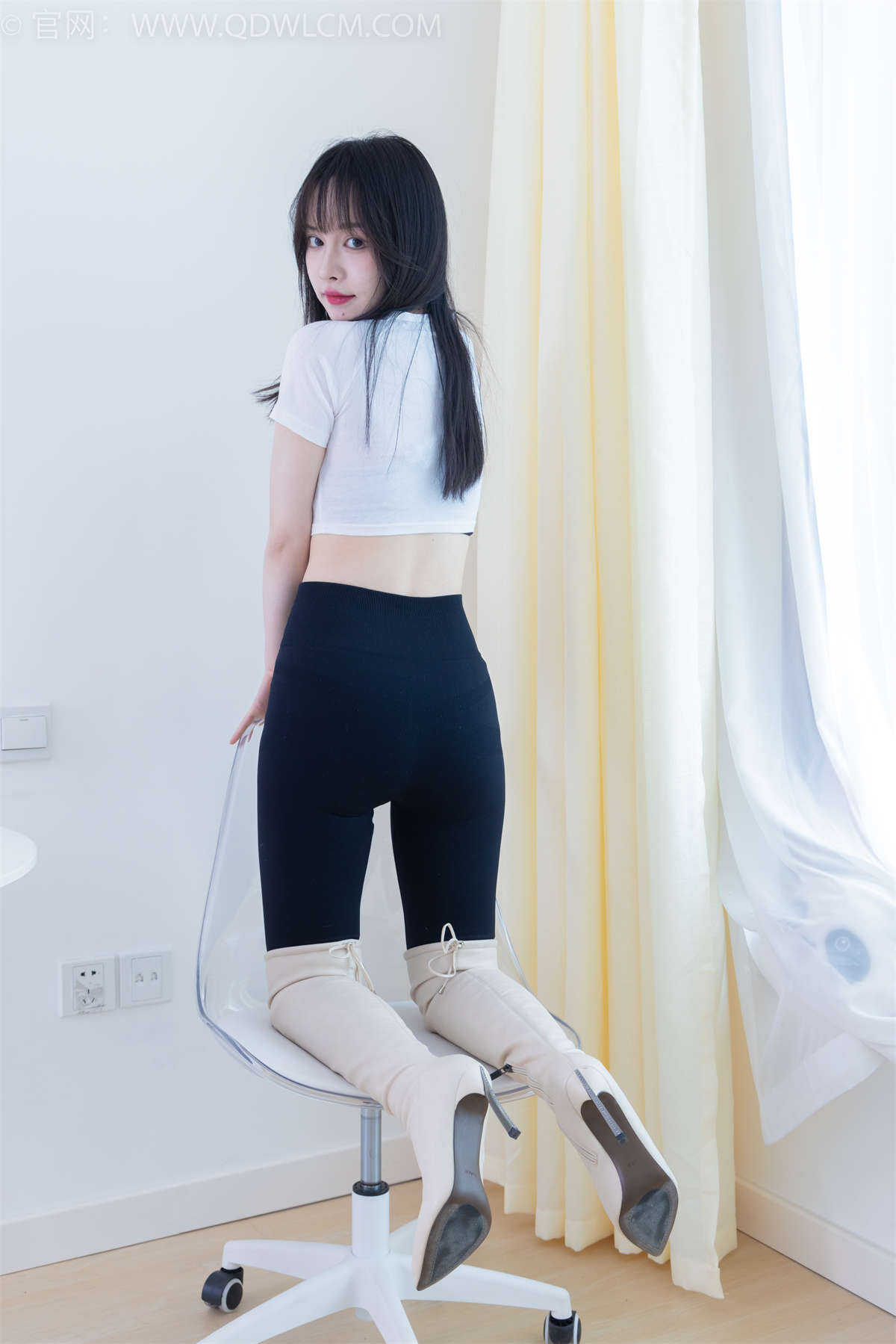 图片[2]-物恋传媒 NO.2006 小酒-朦胧月色（盲盒2）-日更街拍