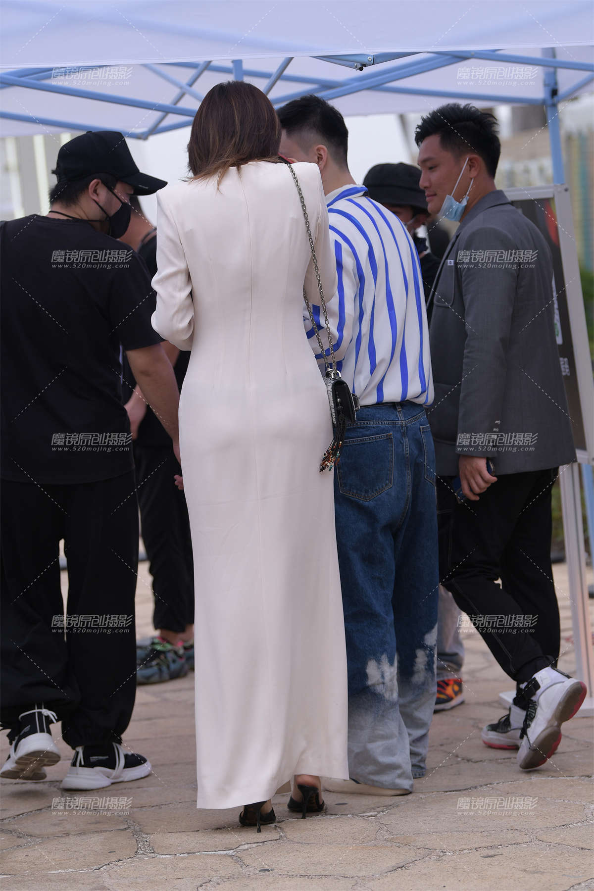 图片[2]-开叉连体裙御姐~-日更街拍