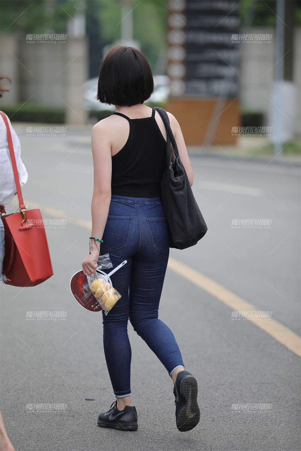 图片[2]-肉感 紧绷-日更街拍