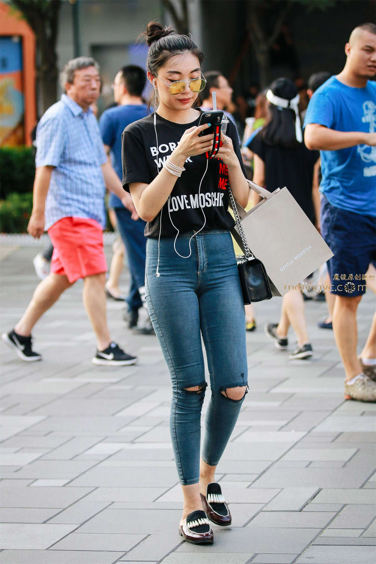 紧绷的肉感 太紧了-日更街拍