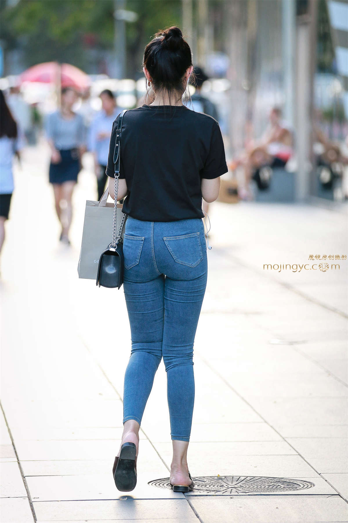 图片[2]-紧绷的肉感 太紧了-日更街拍