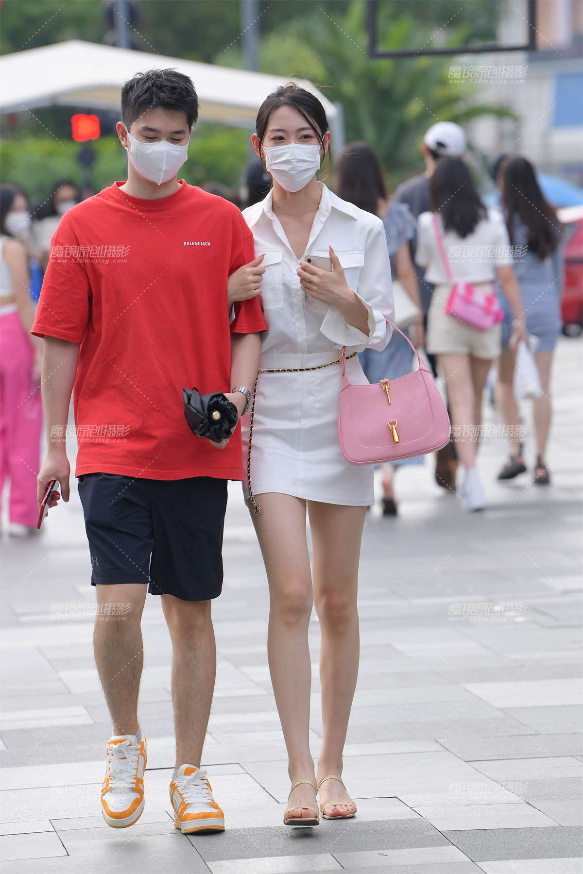 靓丽的美腿小姐姐-日更街拍