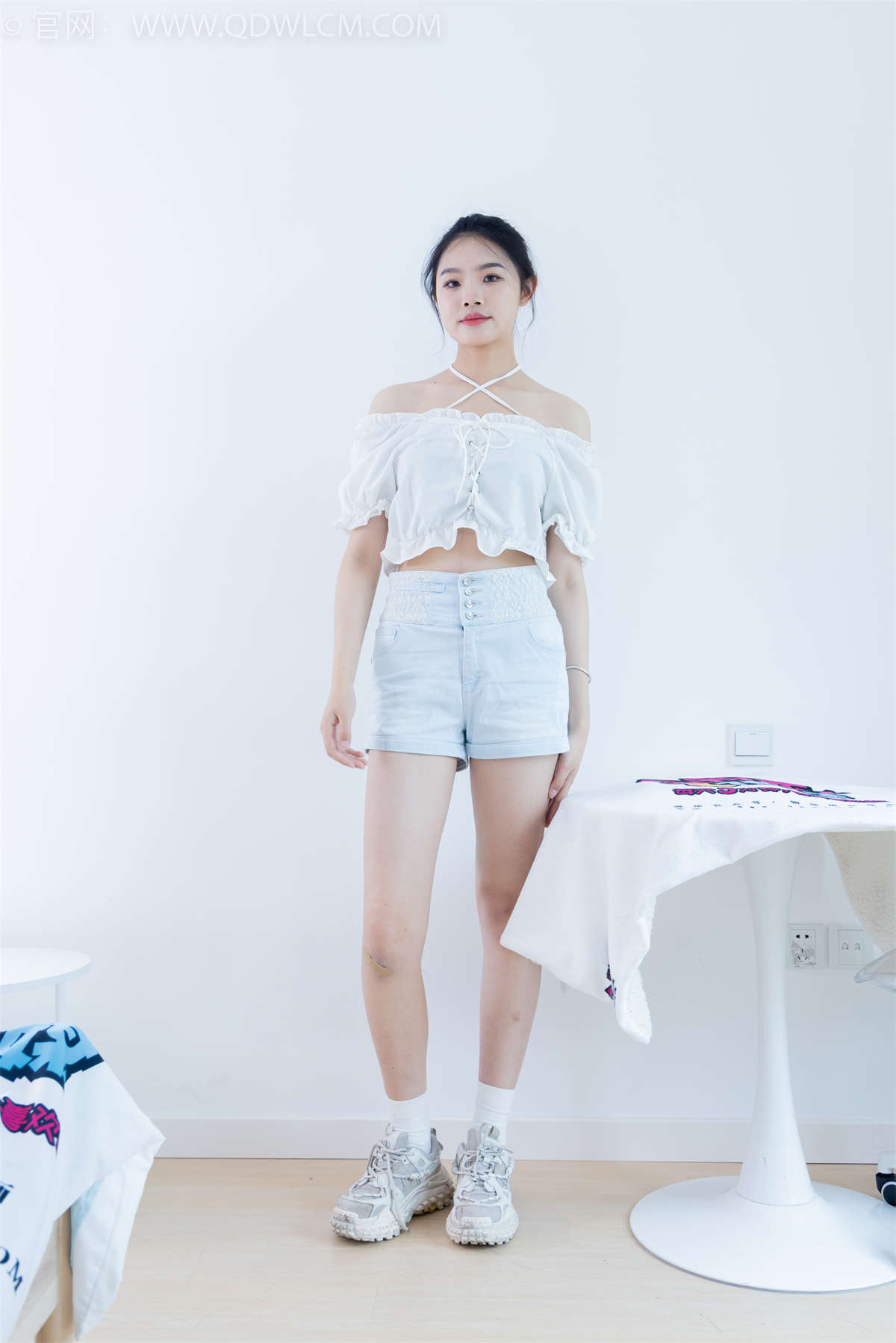 图片[2]-物恋传媒 NO.2008 晴晴-藏眼泪到心脏-日更街拍