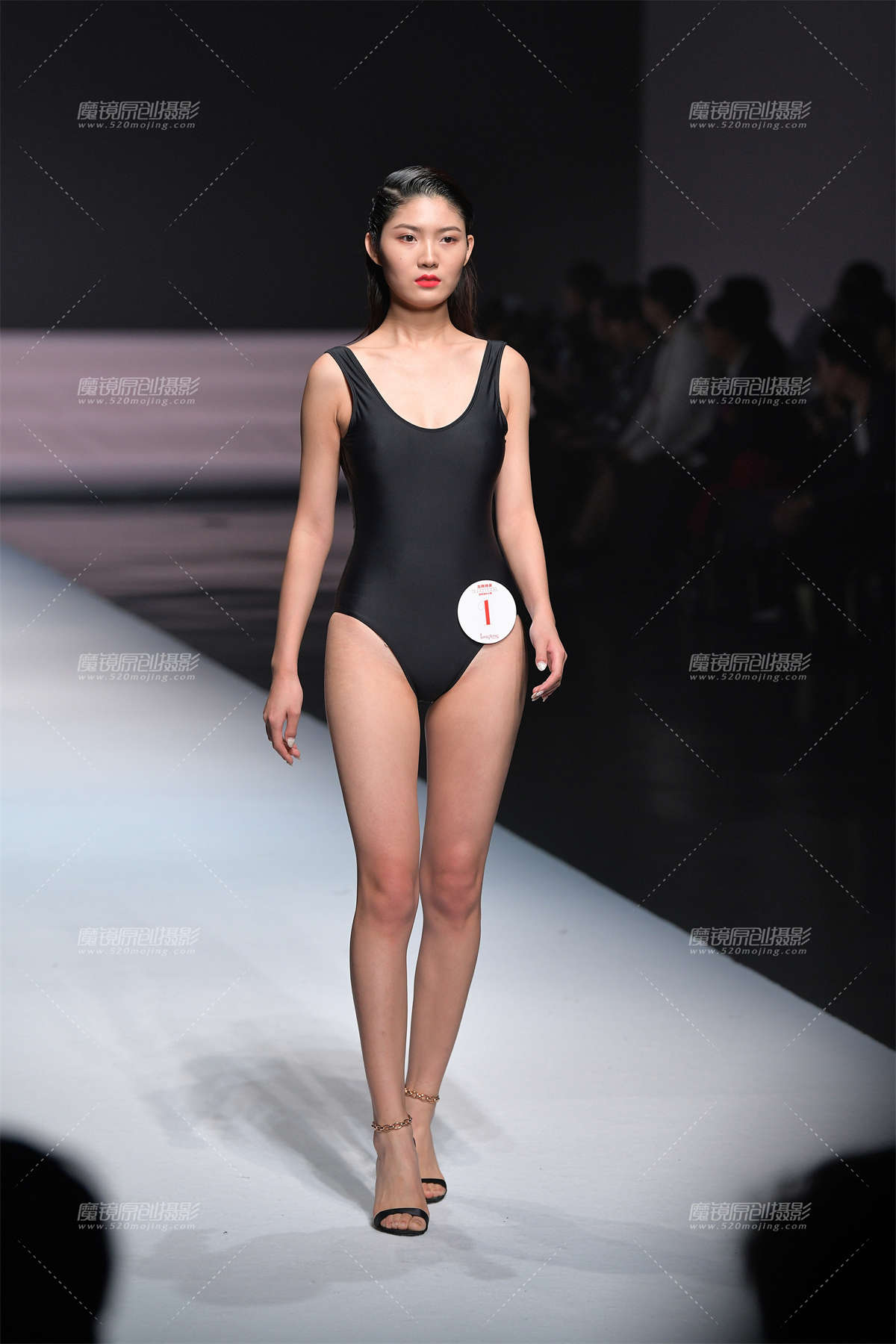 龙腾精英-超模大赛1-5号-日更街拍