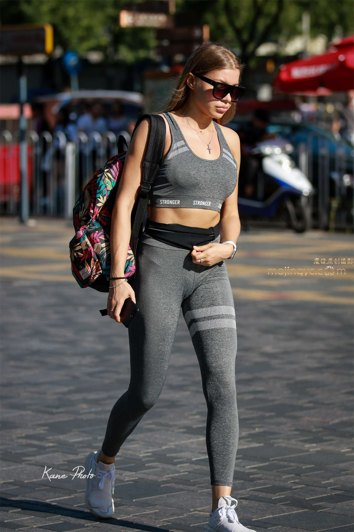 图片[2]-紧身健美裤的魅力-日更街拍