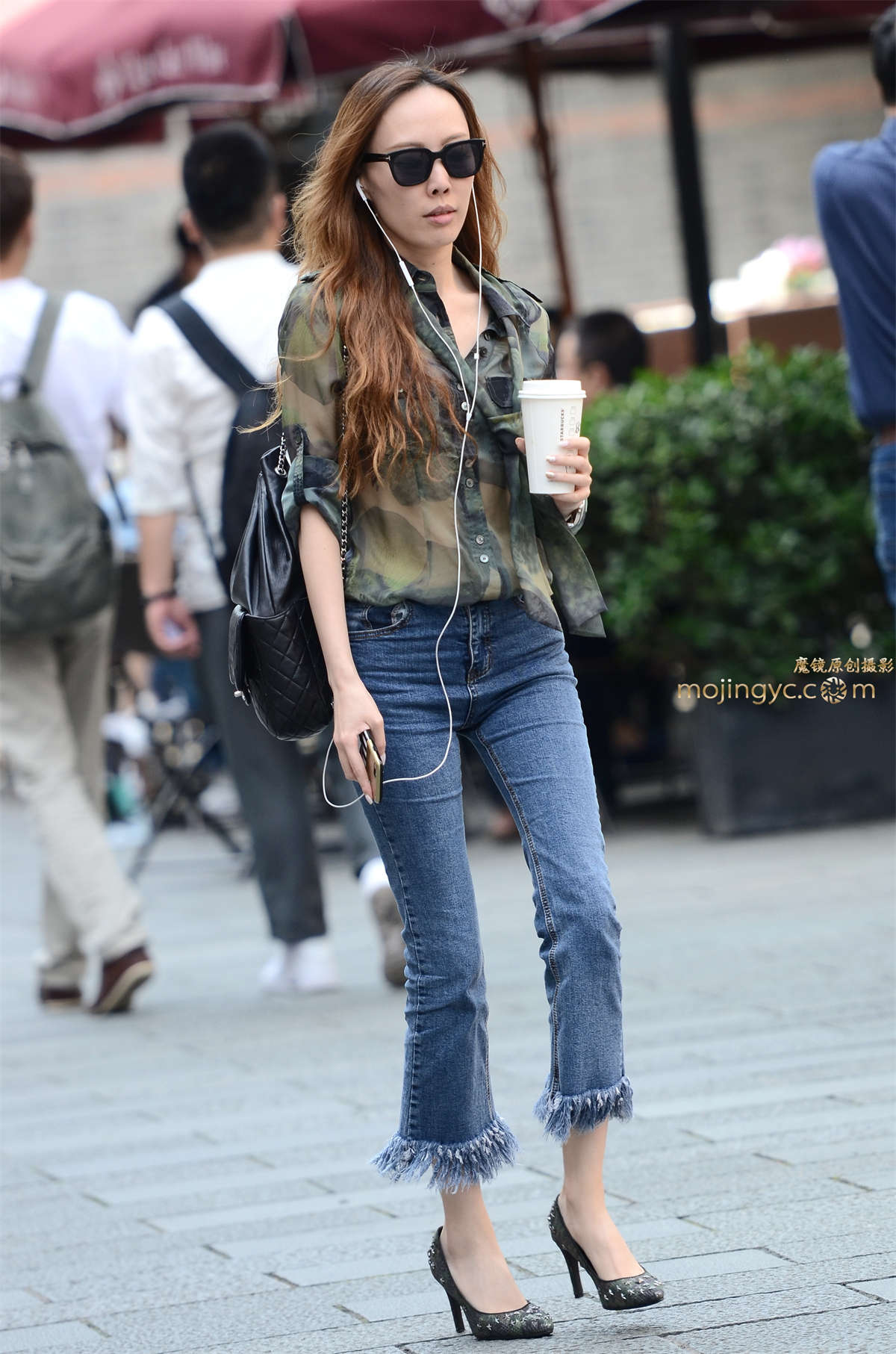 【验证街拍大赛NO.2】神摄手参赛29 紧牛九分裤（16P）-日更街拍