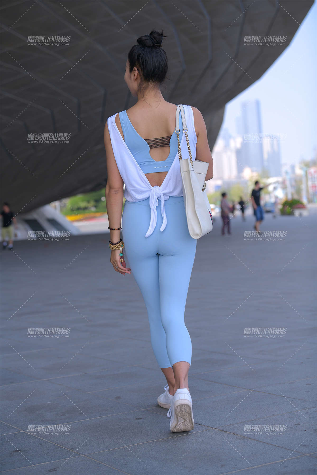 图片[2]-【街拍之魂赛帖】美丽的准妈妈-日更街拍