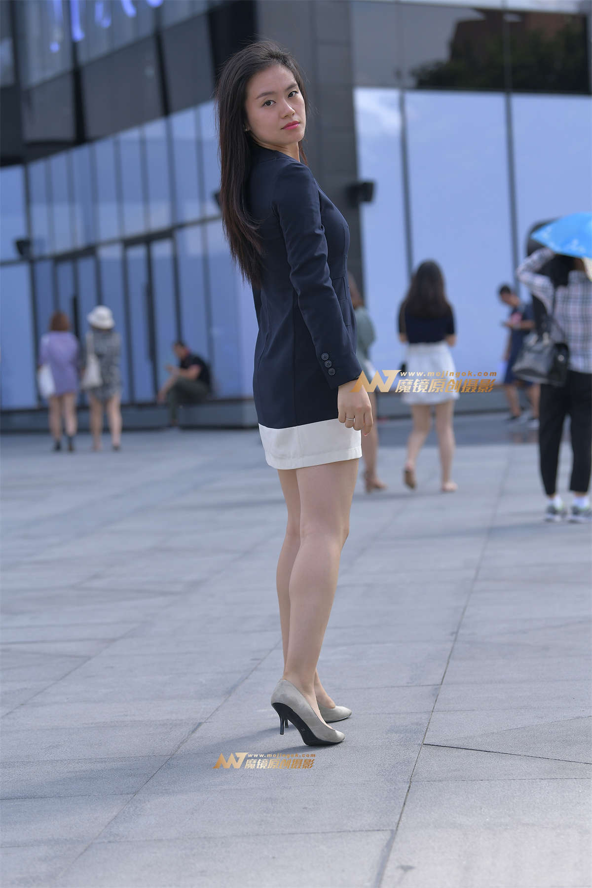 【红石赛帖】高跟气质少妇-日更街拍