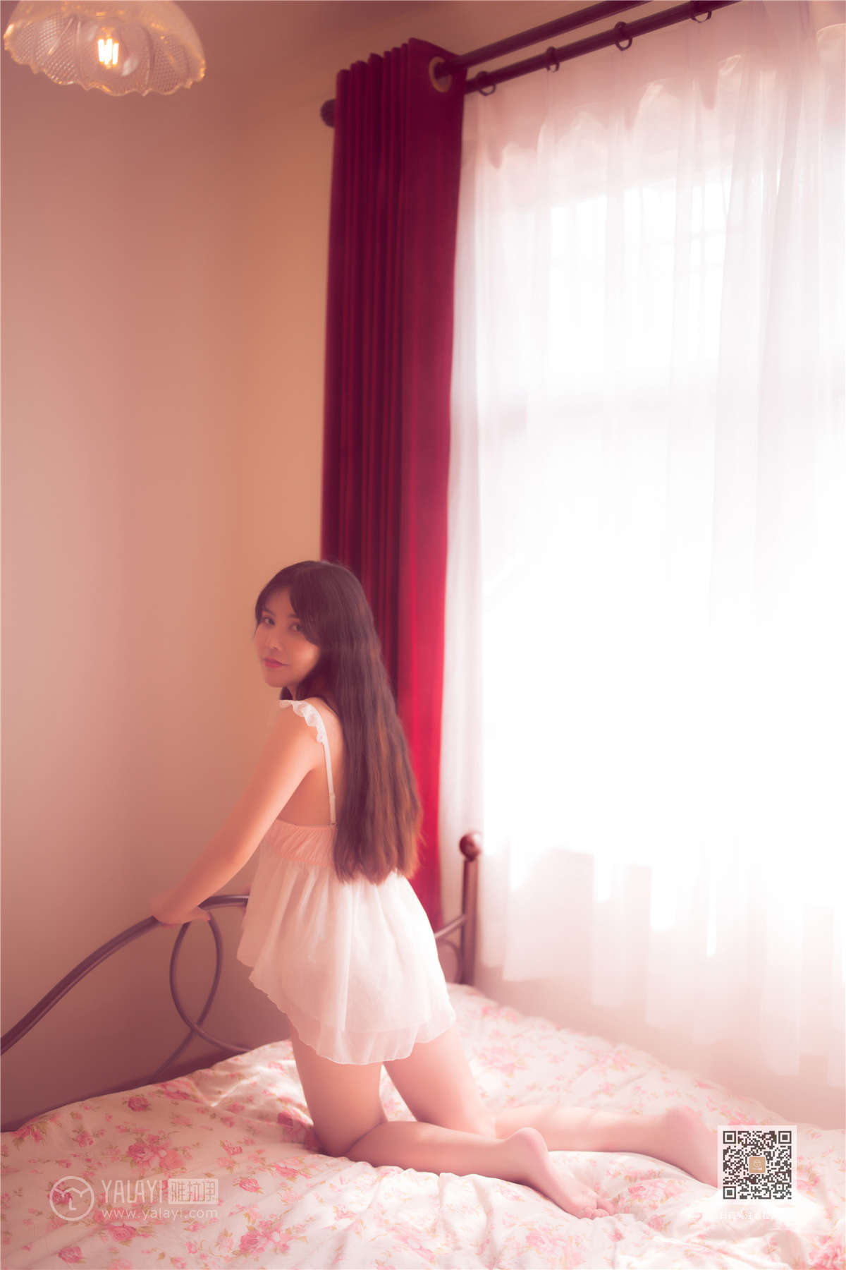 YALAYI雅拉伊 No.406 香床美人儿 香儿-日更街拍