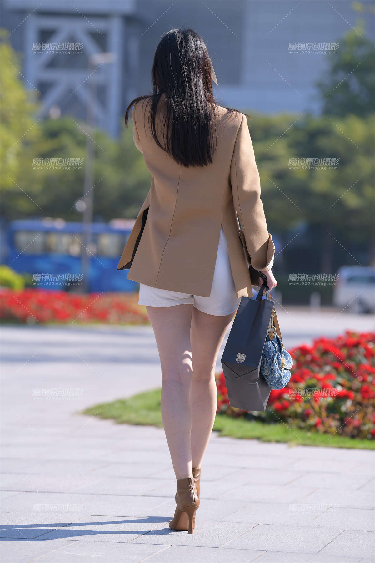 图片[2]-性感的贵妇~-日更街拍