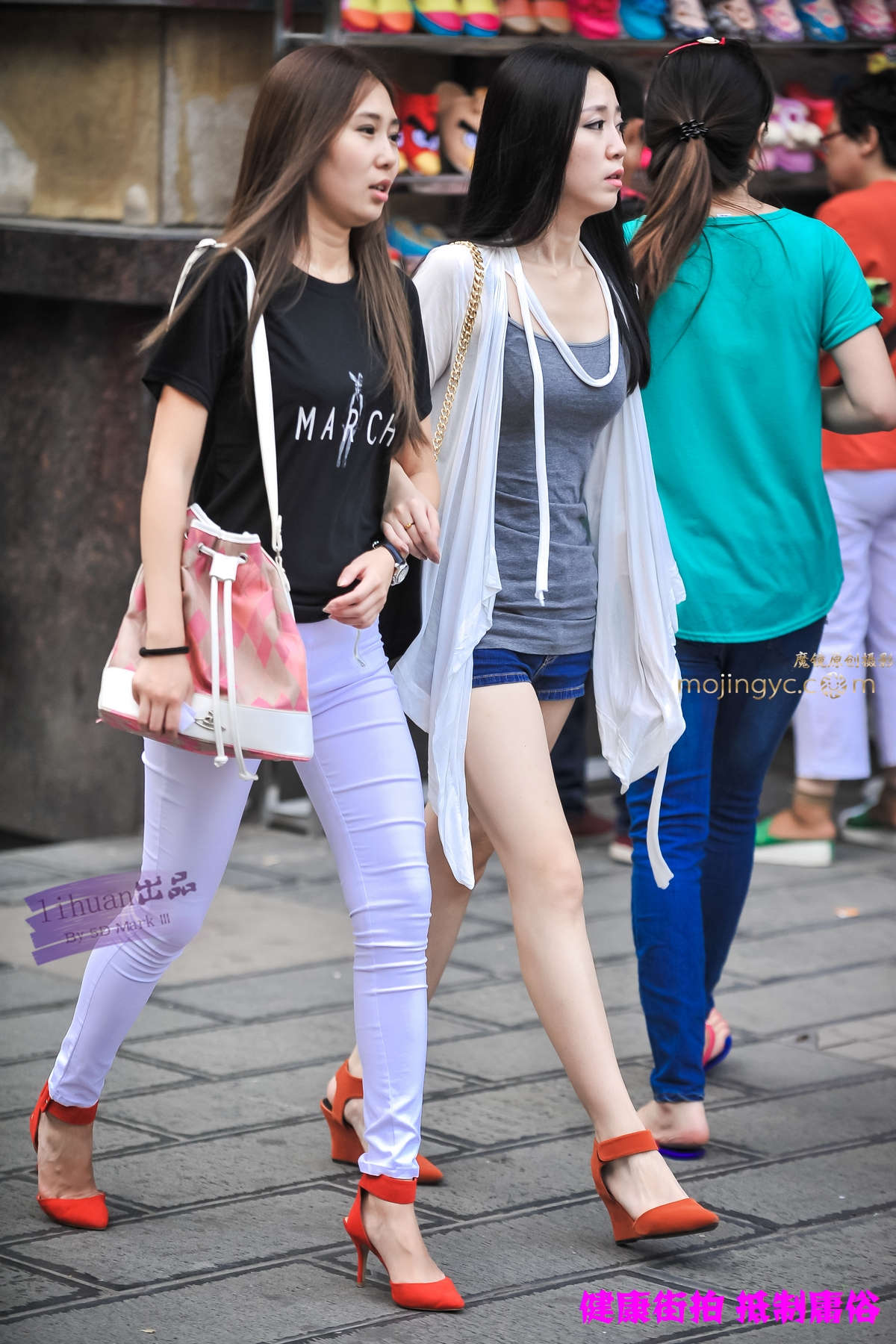 李欢原创-白裤，丰腴（17P）-日更街拍