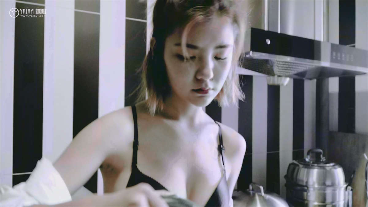 YALAYI雅拉伊视频 2019.08.16 V063 半岛铁盒 米奇-日更街拍