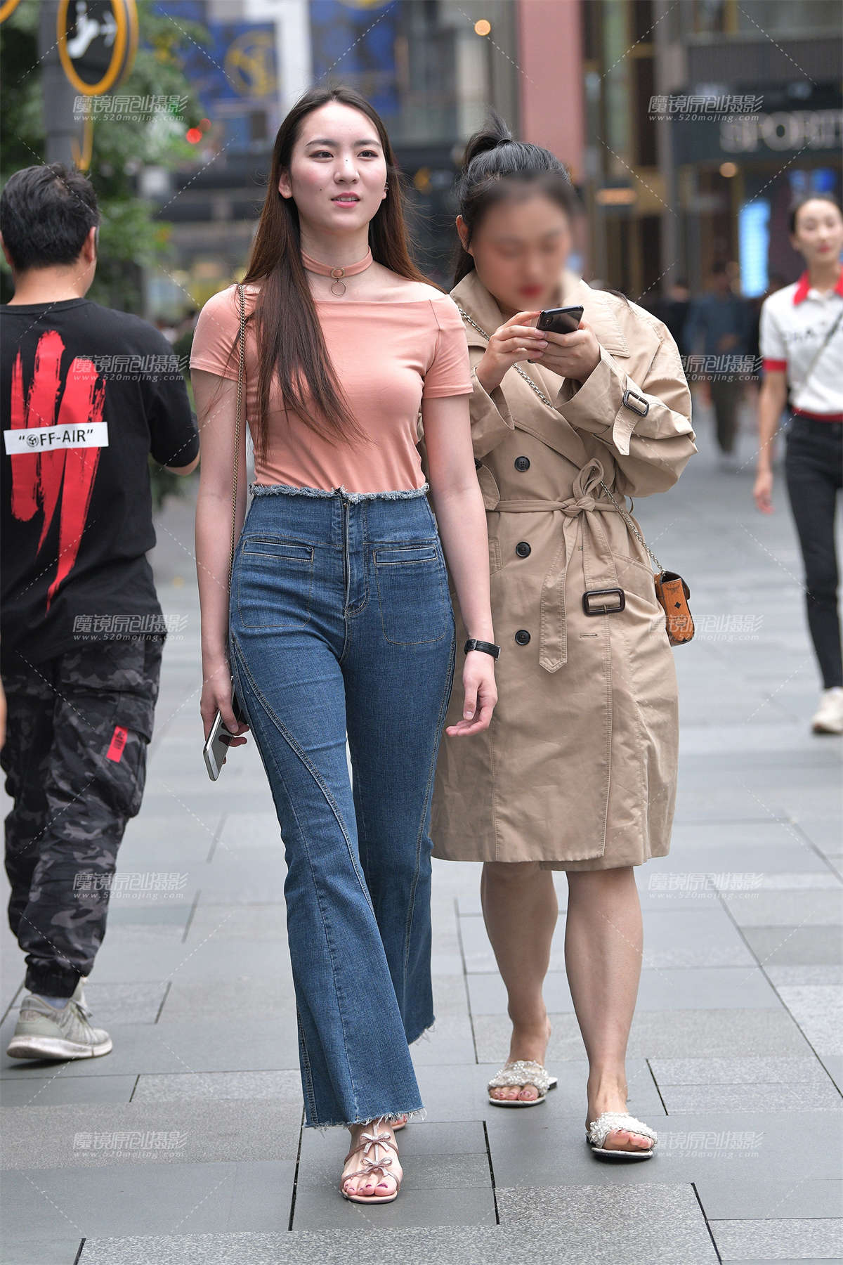 【视觉冲击赛贴】高挑的紧牛小姐姐-日更街拍