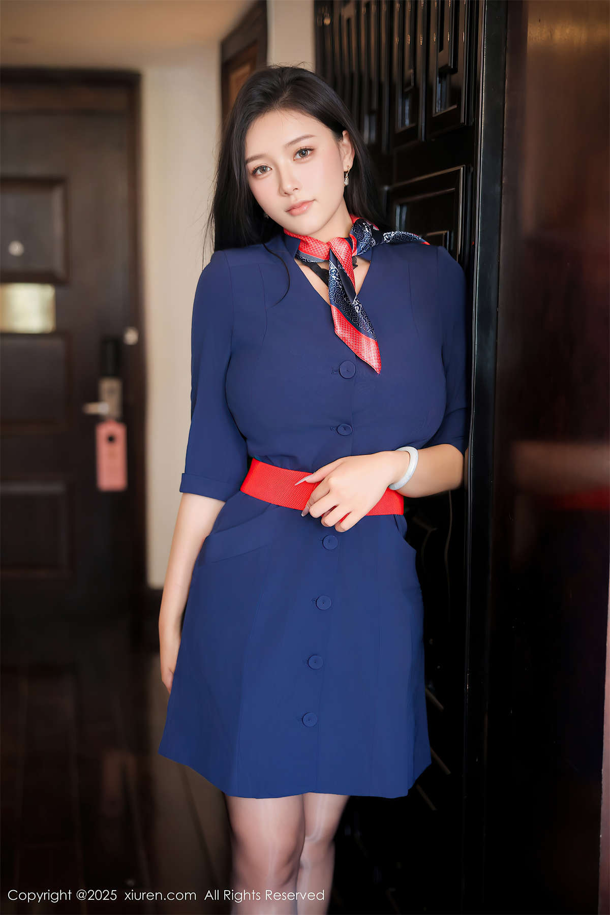 Xiuren秀人网 2025.06.06 NO.10371 娜比-日更街拍