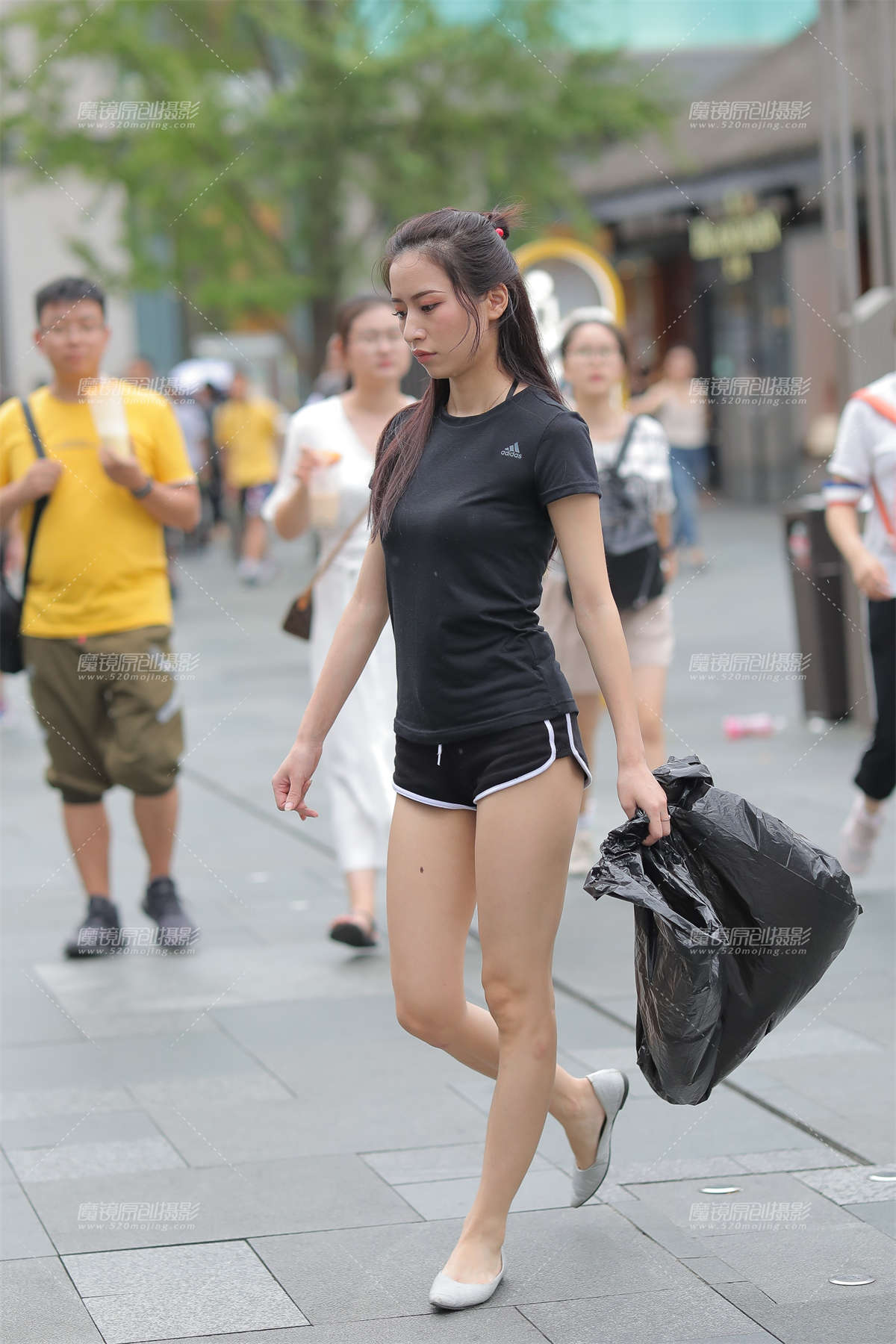 【凯恩赛贴】热爱环保的漂亮女孩-日更街拍