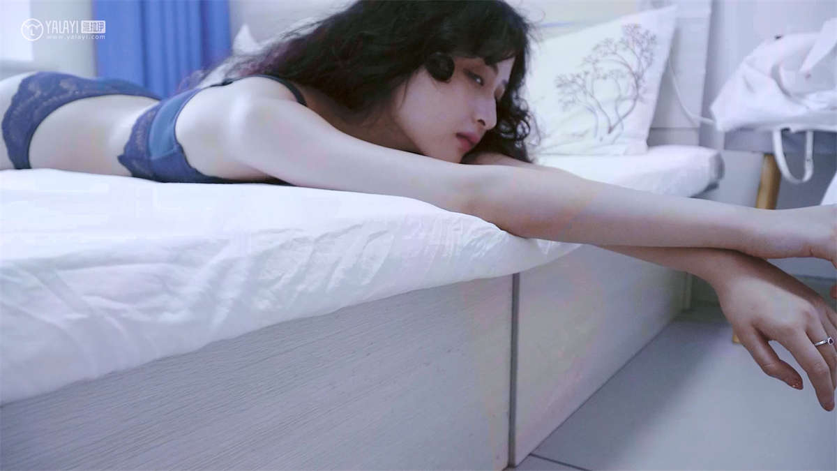 YALAYI雅拉伊视频 2019.08.23 V065 蓝精灵 西子-日更街拍