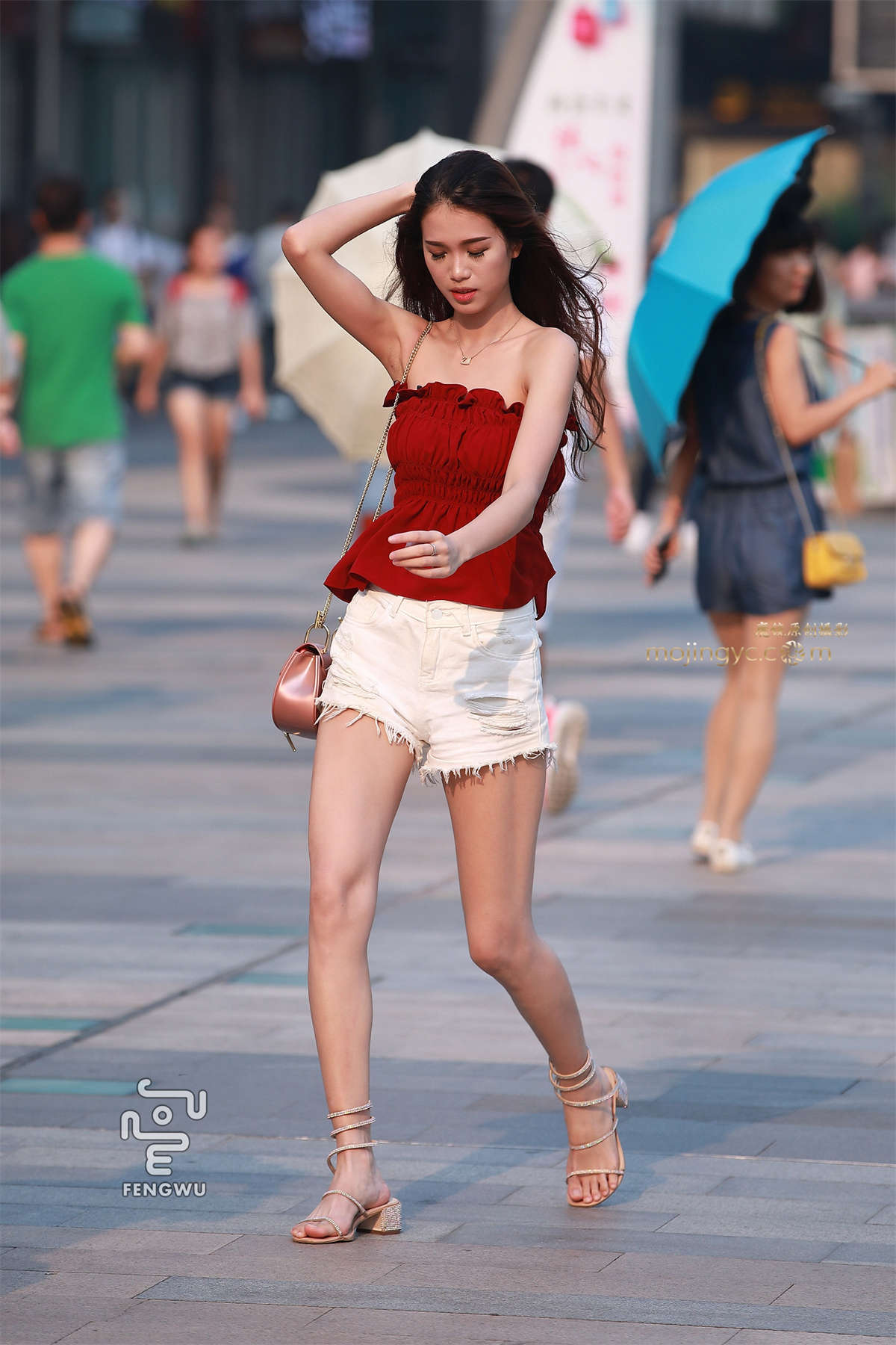 图片[2]-热裤，美腿，罗马凉鞋-日更街拍