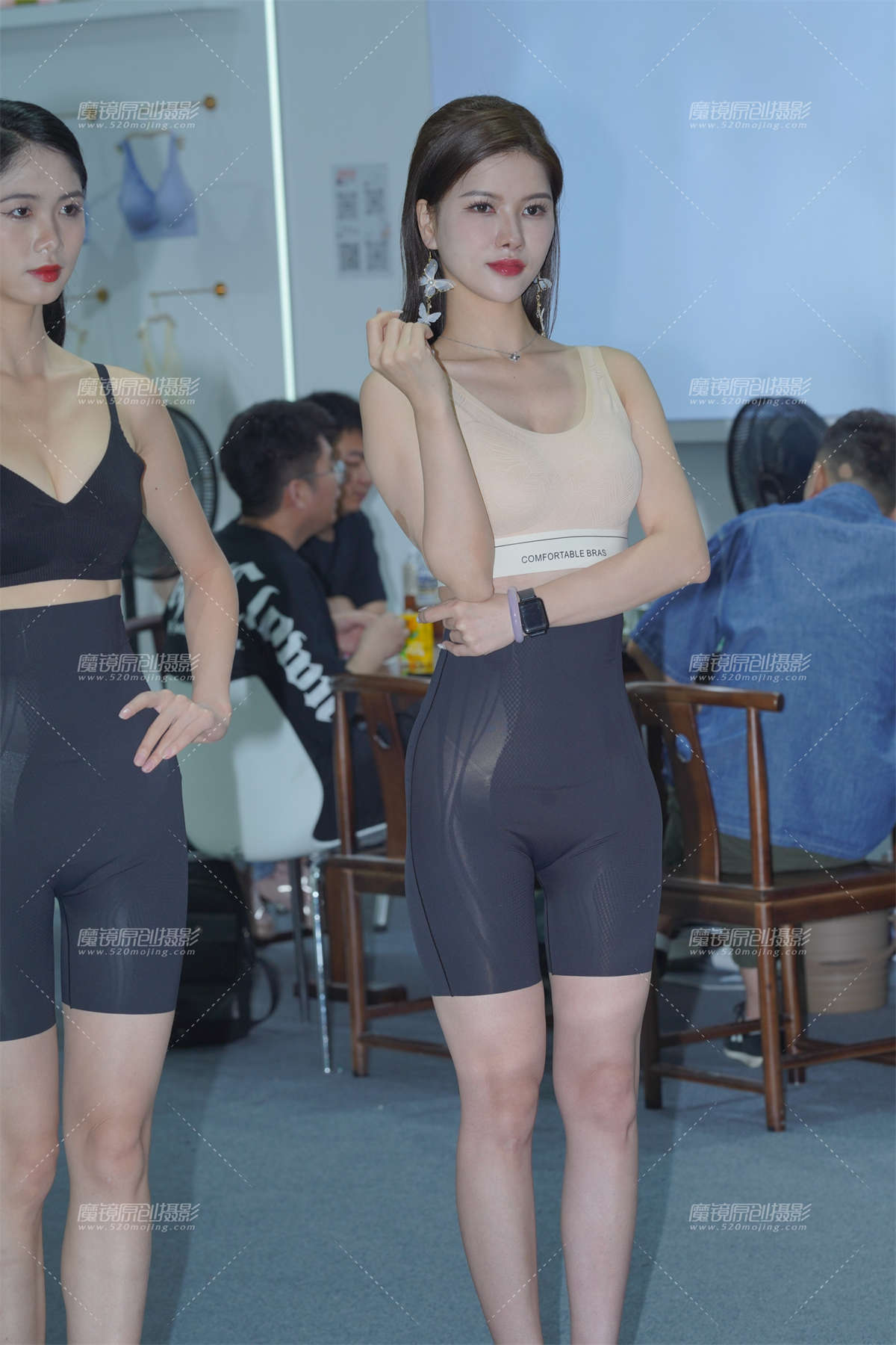 图片[2]-打底紧身裤-日更街拍