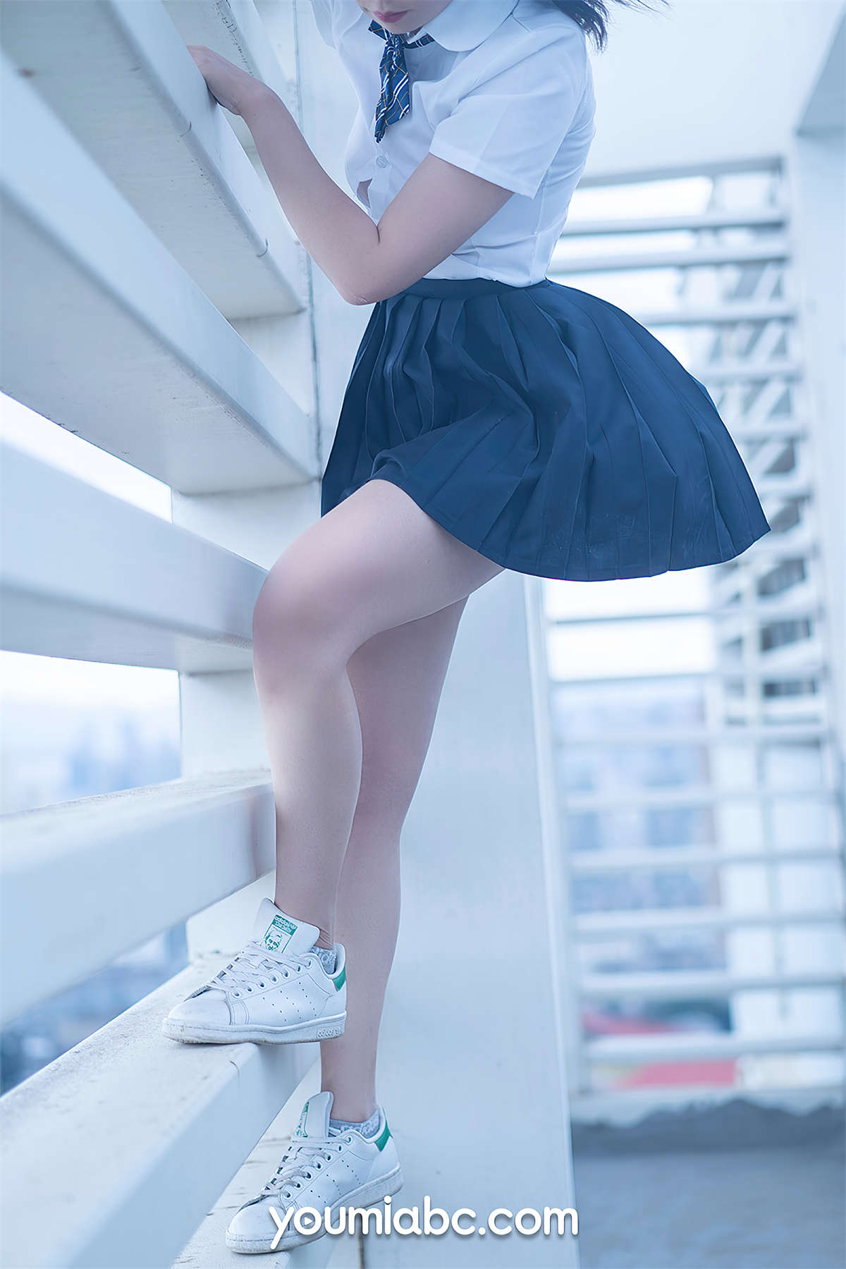 YouMi尤蜜 2021.01.31 蓝白物语 糖積-女摄影-日更街拍