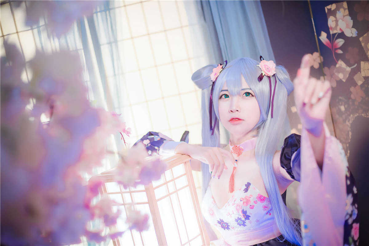高产型Coser-二佐Nisa  双马尾-日更街拍