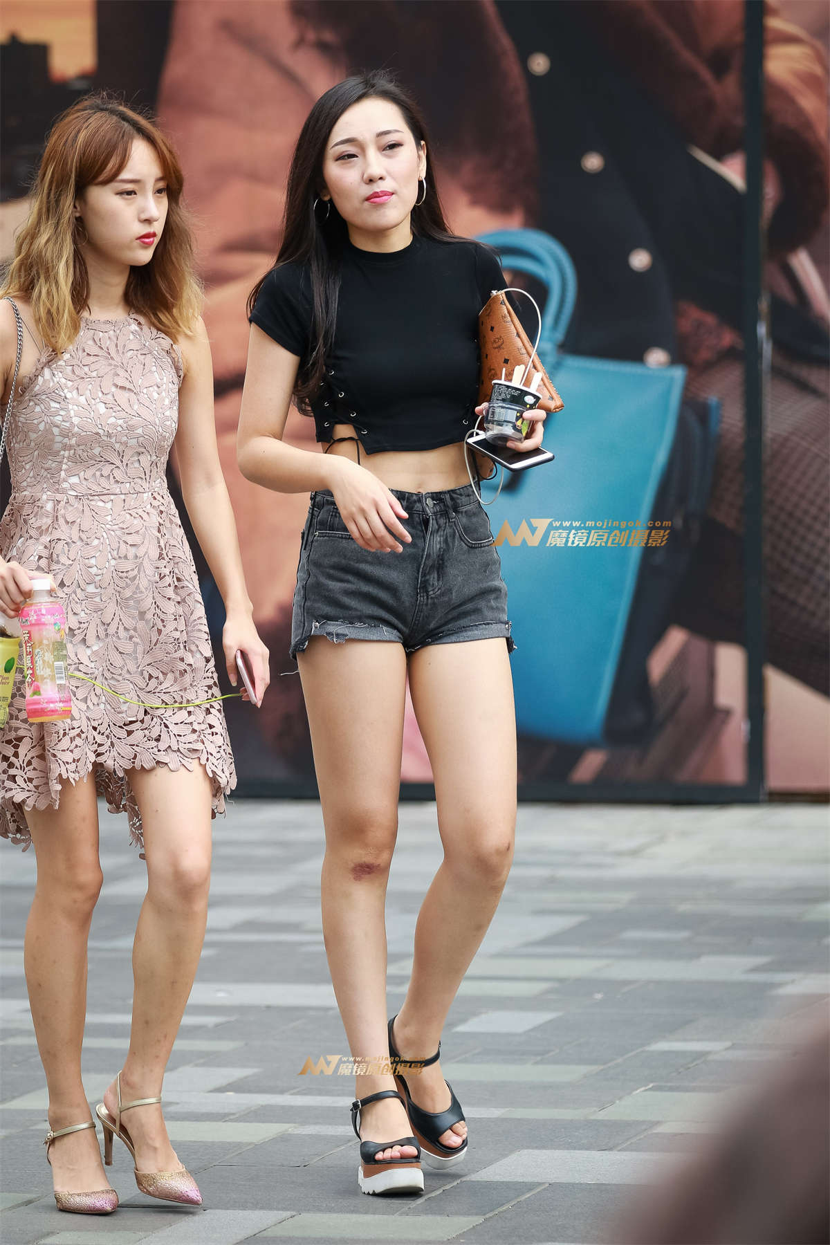 为什么女人的膝盖总有伤疤？-日更街拍