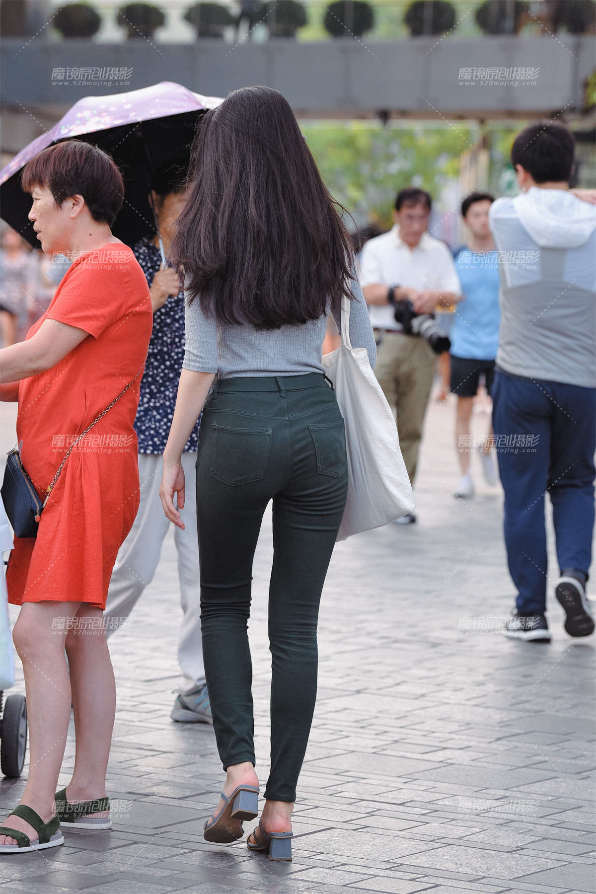 图片[2]-紧牛美女！-日更街拍