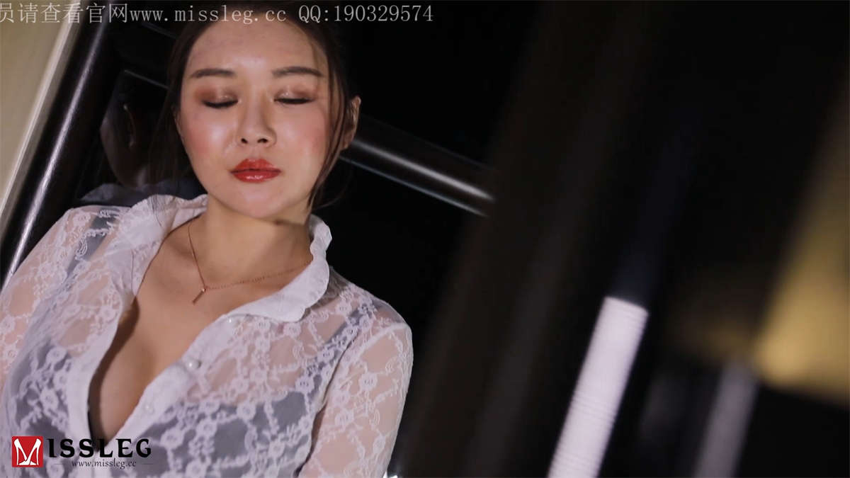 MISSLEG蜜丝 钻石版视频 VF009 廿十《白丝魅影》-日更街拍