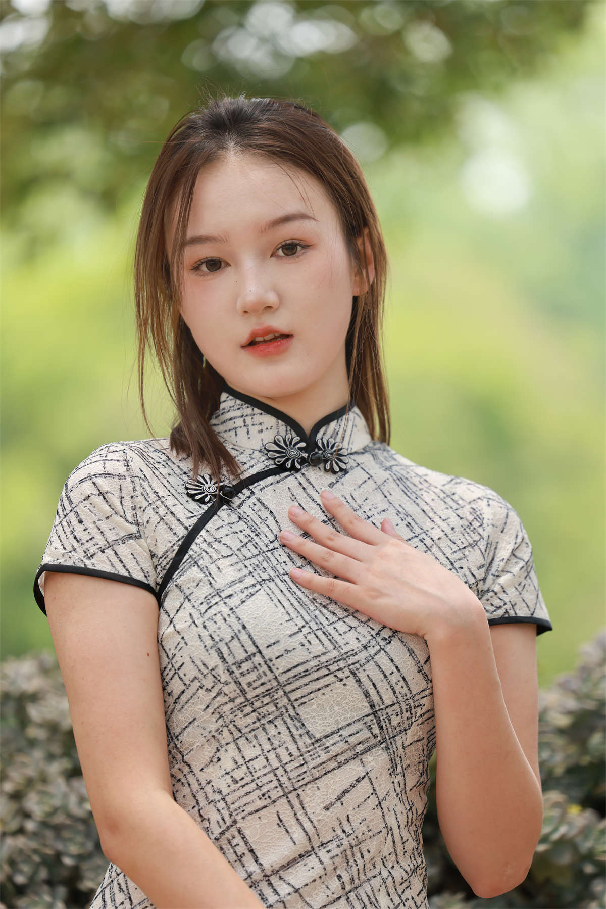 图片[2]-MZSOCK-2024 No.020 杏儿-日更街拍