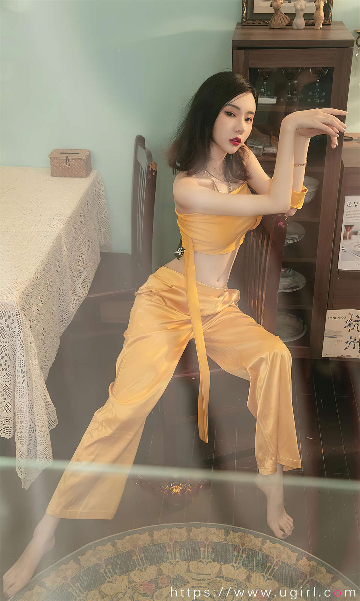 Ugirls爱尤物 NO.2416 萌琪琪 情有独钟-日更街拍