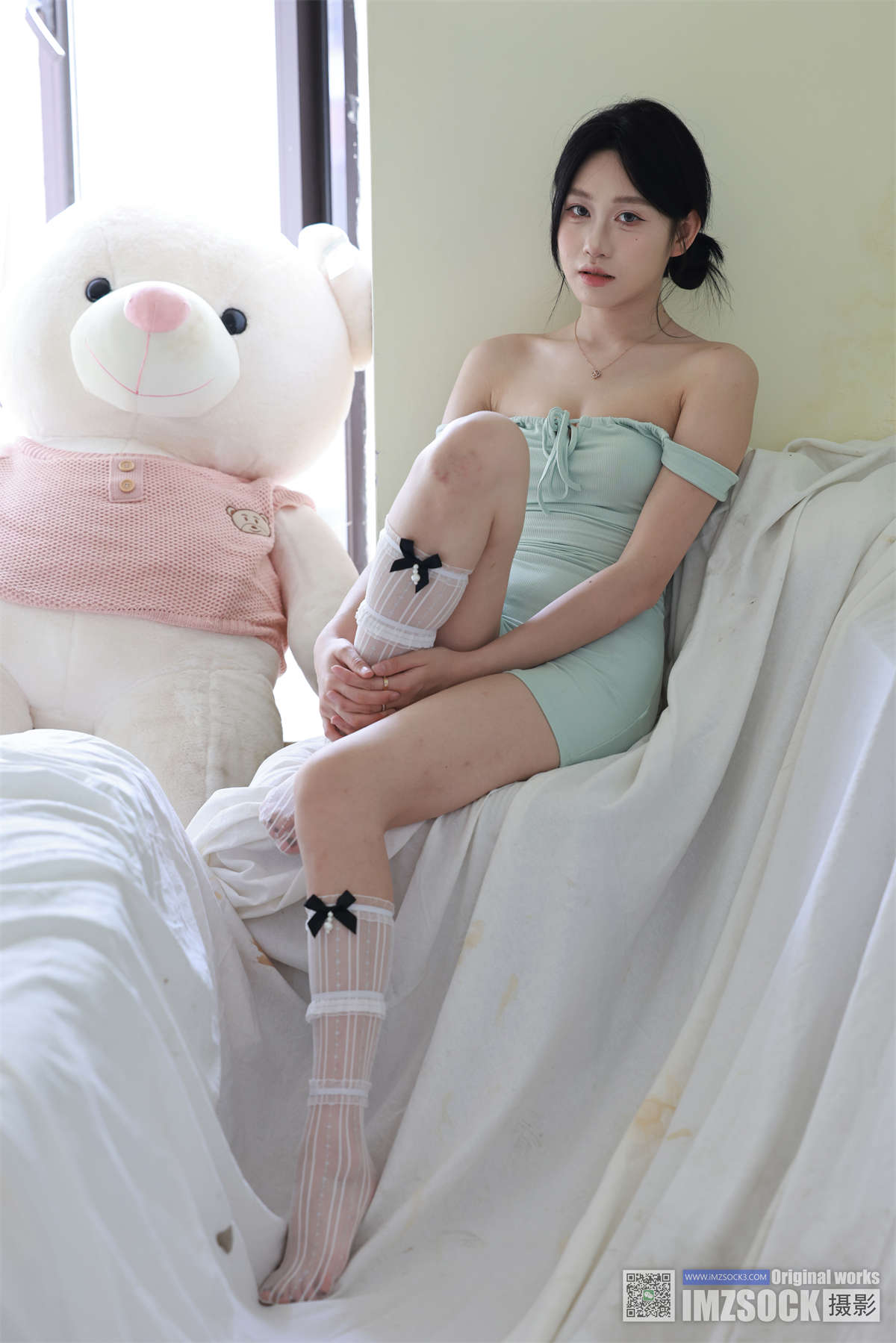 MZSOCK-2024 No.021 妍妍-日更街拍