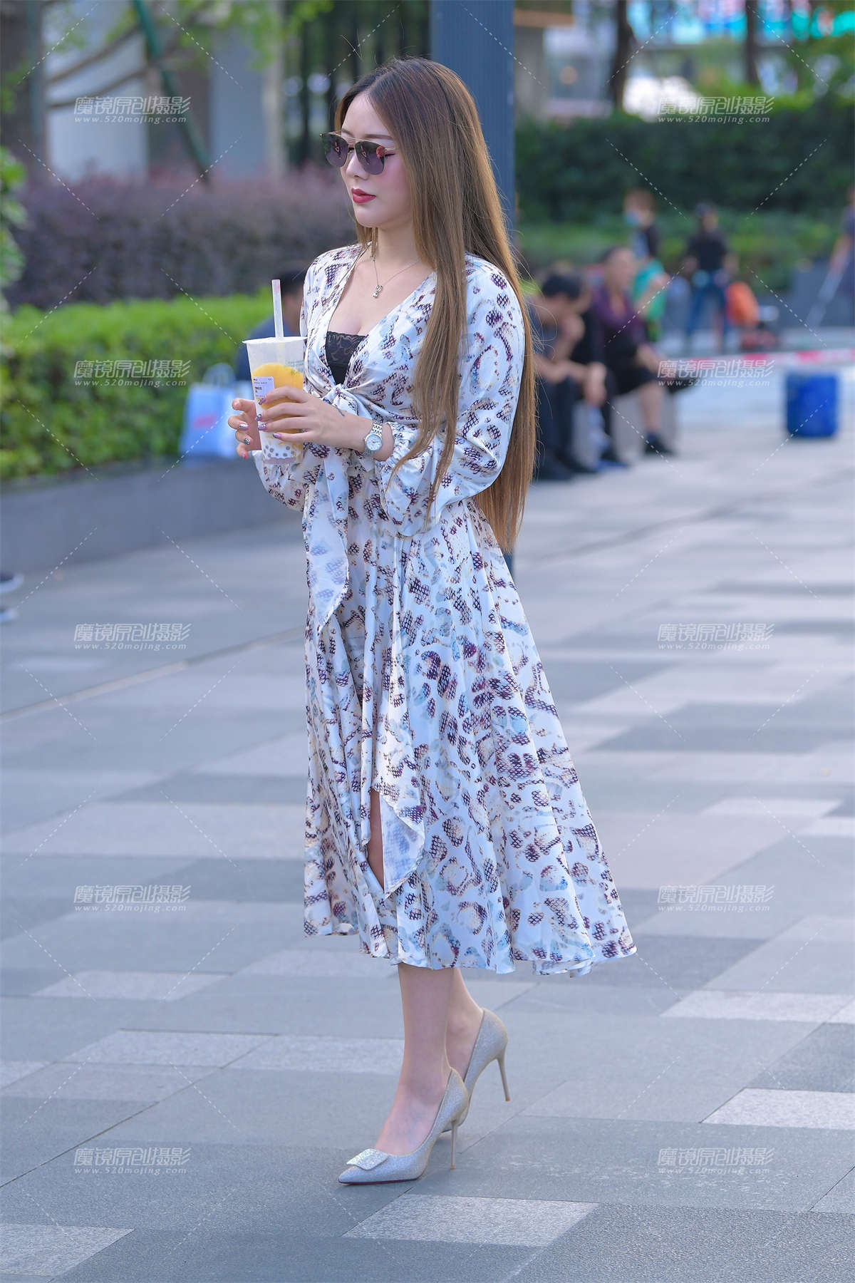 图片[2]-【视觉冲击赛贴】被采访de迷人小姐姐-日更街拍