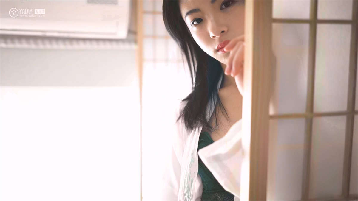 YALAYI雅拉伊视频 2019.12.16 V097 和风猫女 含嫣-日更街拍