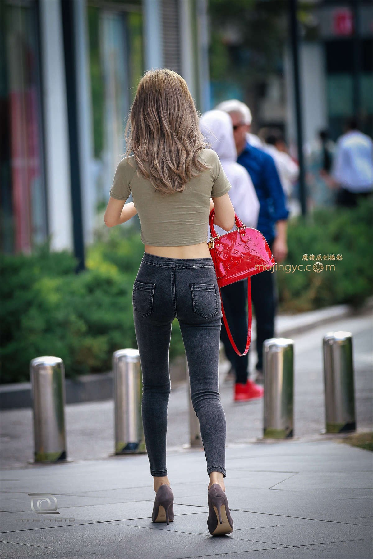 图片[2]-美到窒息的脸庞 超极品身材-日更街拍