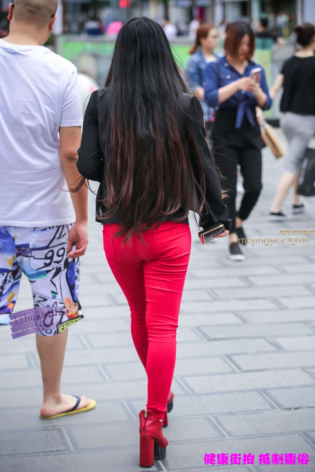 李欢原创-红裤，紧翘（15P）-日更街拍