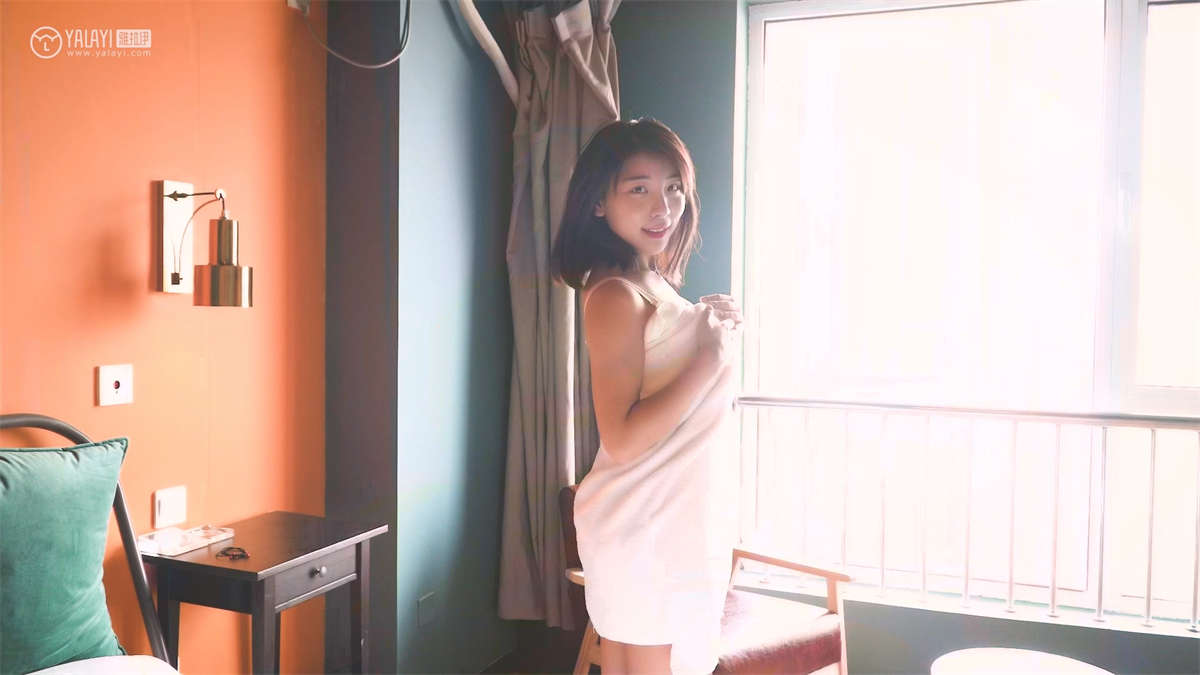 YALAYI雅拉伊视频 2019.12.20 V098 你笑起来真好看 俞青青-日更街拍