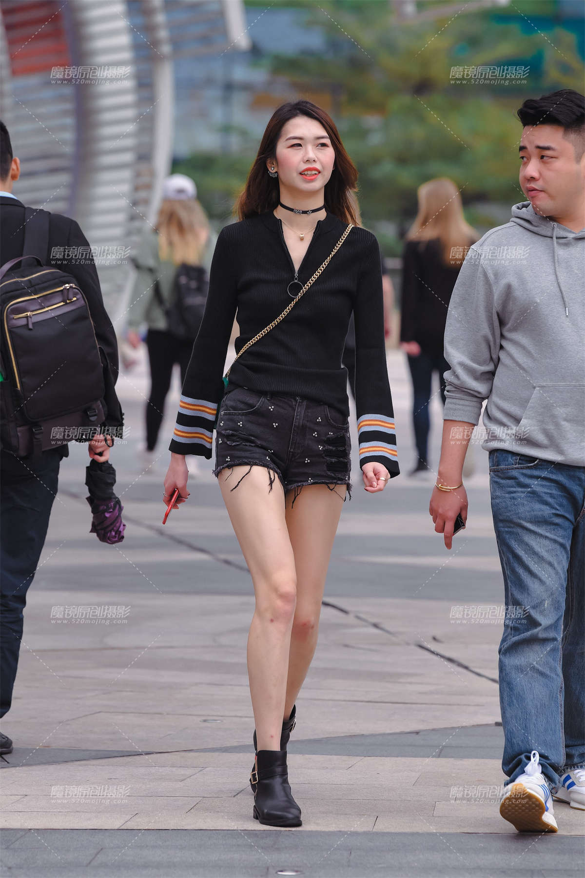 热裤长腿美女-日更街拍