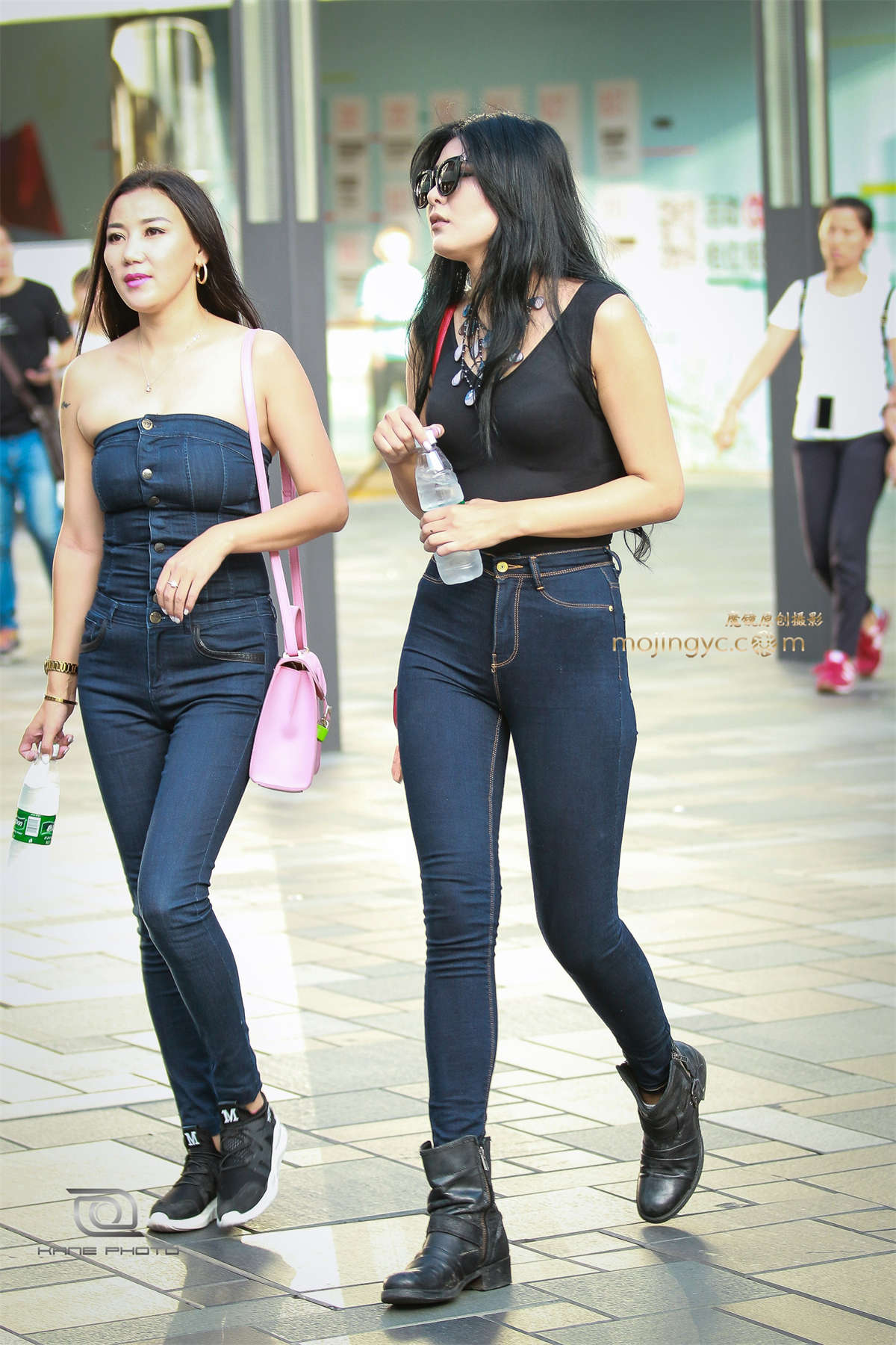 魅力紧身长腿牛仔-日更街拍