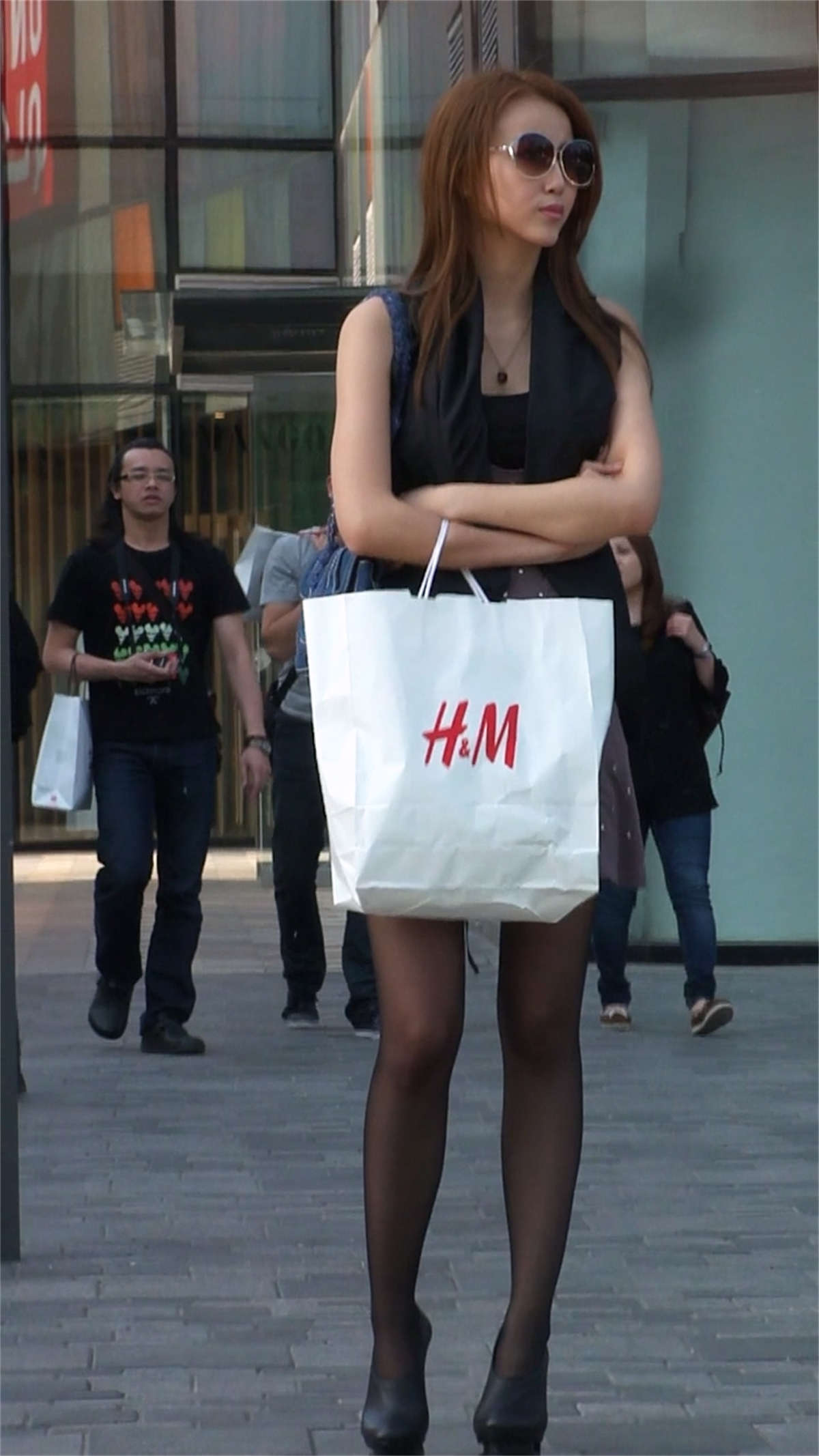 极品黑丝长腿美女-日更街拍
