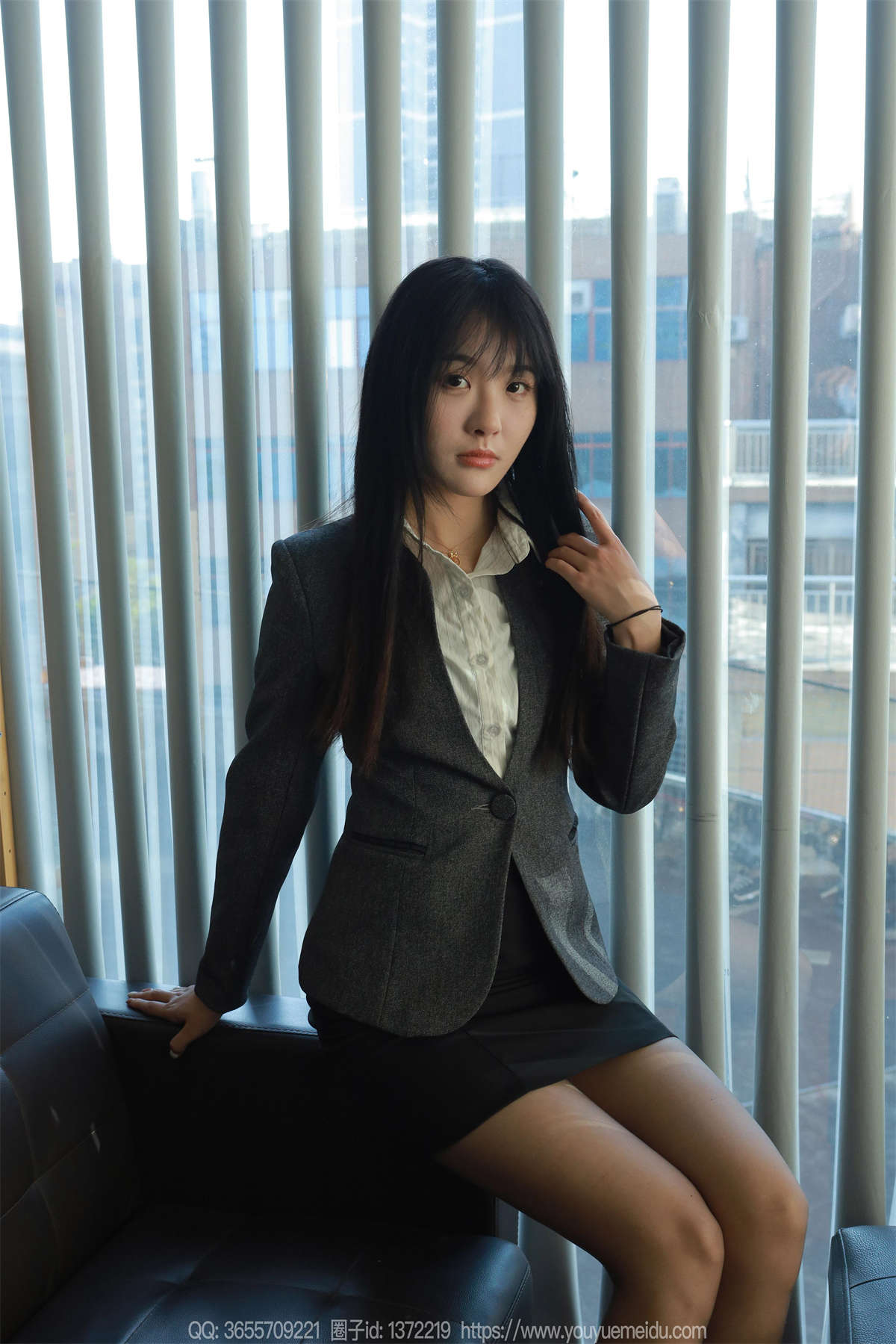 图片[2]-IESS异思趣向 2024.01.09 丝享家1633：婉萍 温柔的斯-日更街拍