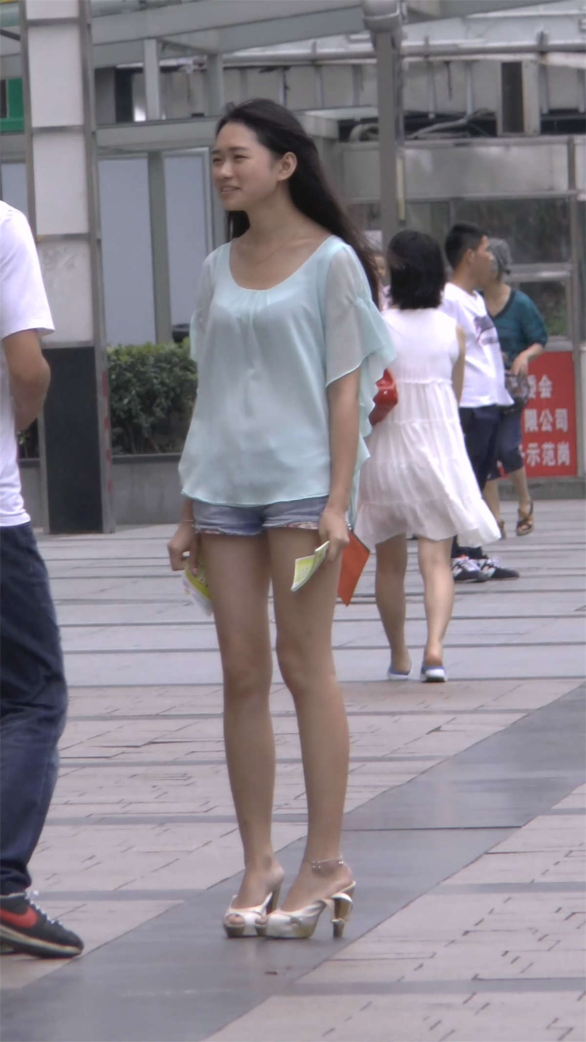 长腿美女-日更街拍