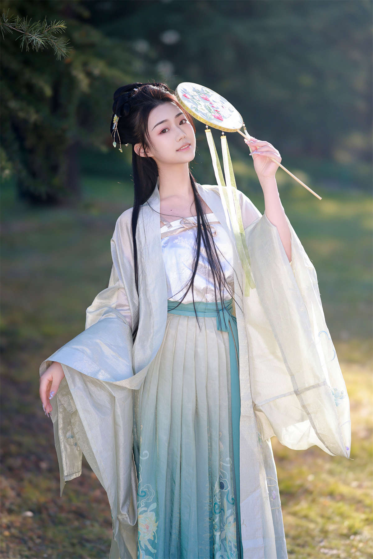 YITUYU艺图语 2023.07.15 汉服少女 裴同学-日更街拍