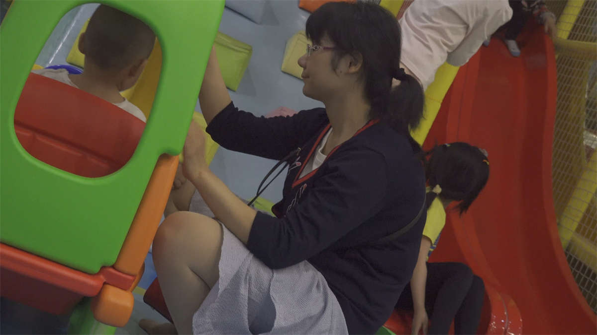 图片[2]-游乐场的肉丝袜-日更街拍