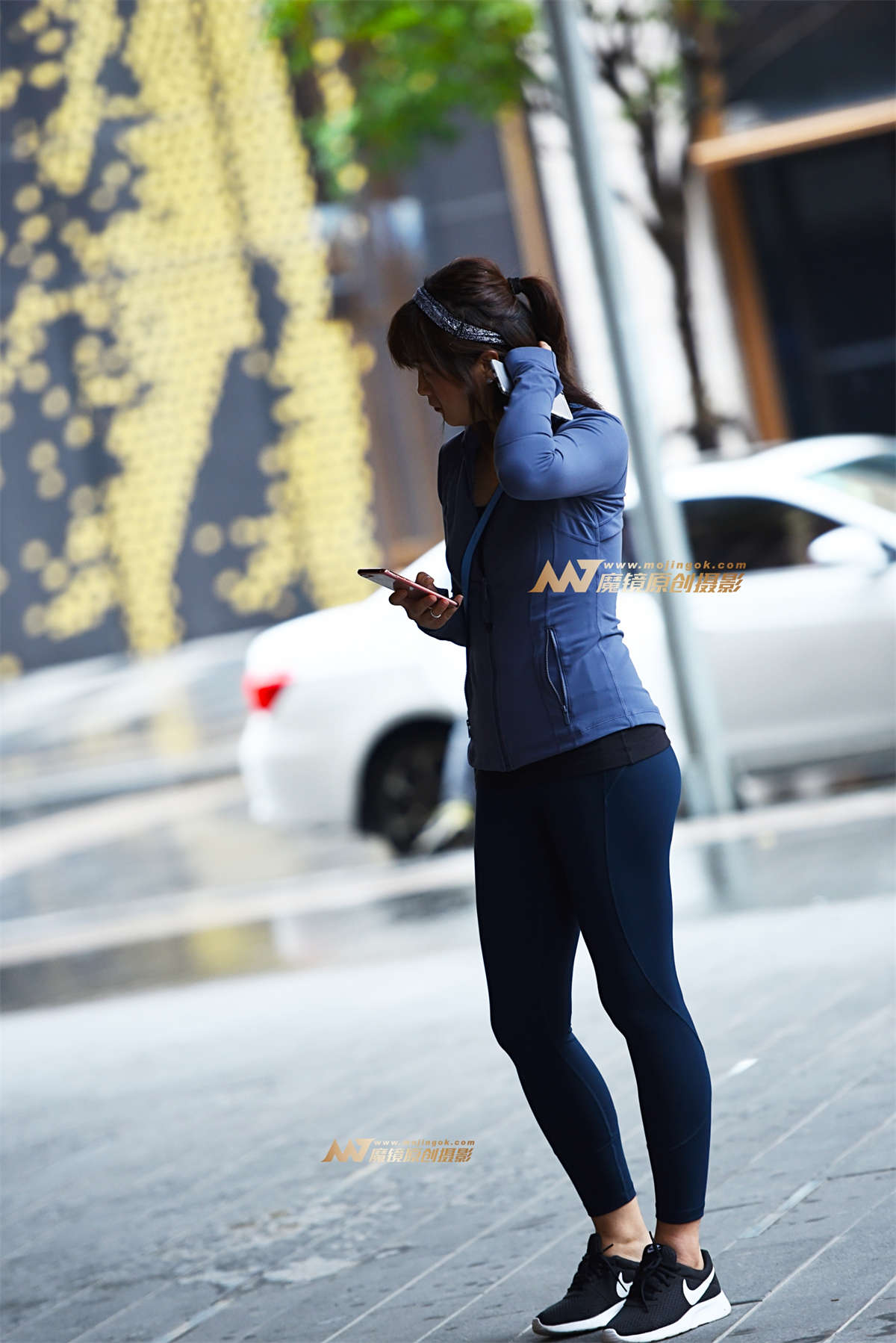 图片[2]-雨天中的紧身裤-日更街拍